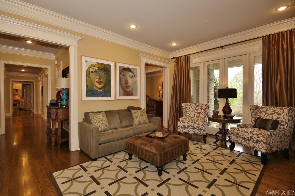 CHENAL VALLEY BRETAGNE CIRCLE - Residential