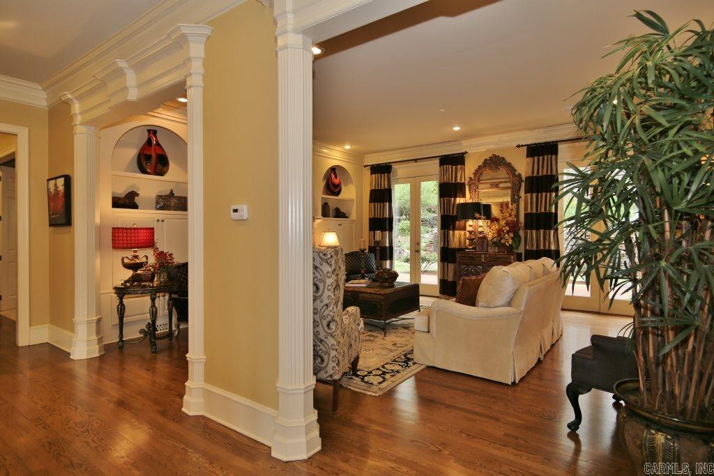 CHENAL VALLEY BRETAGNE CIRCLE - Residential