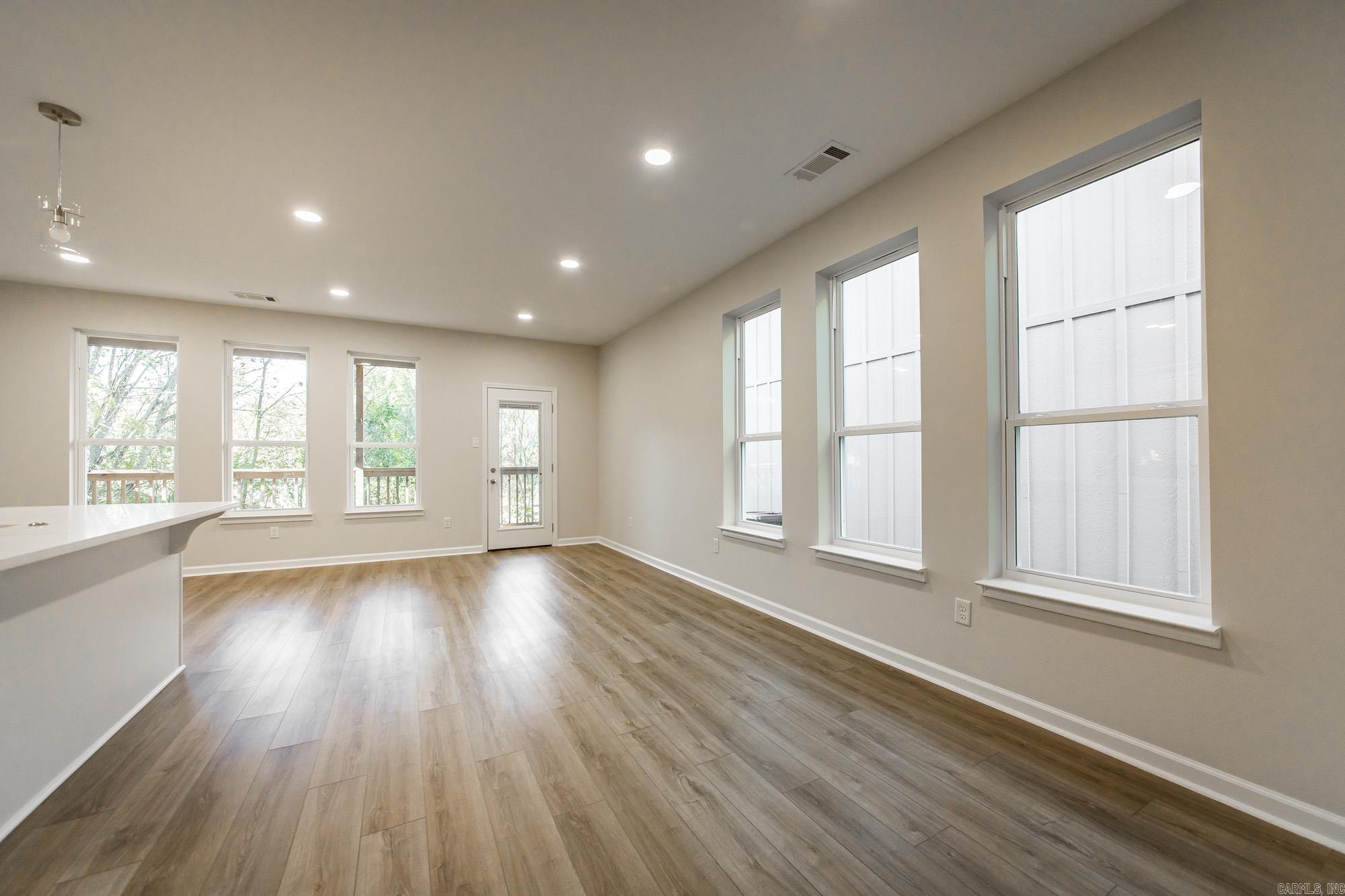 OXBOW LANDING - Residential