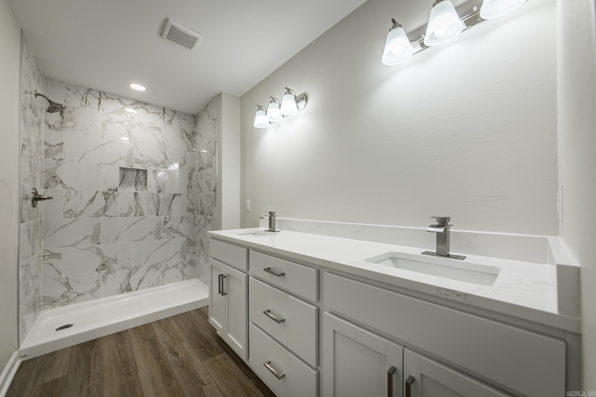 OXBOW LANDING - Residential