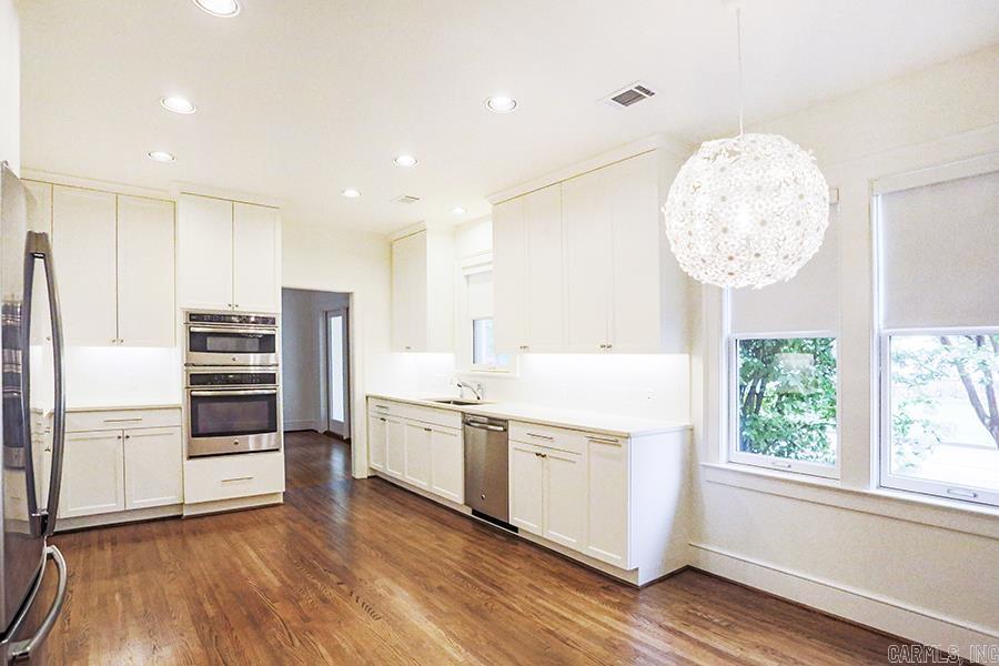 NEWTONS - Residential