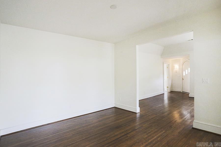 NEWTONS - Residential