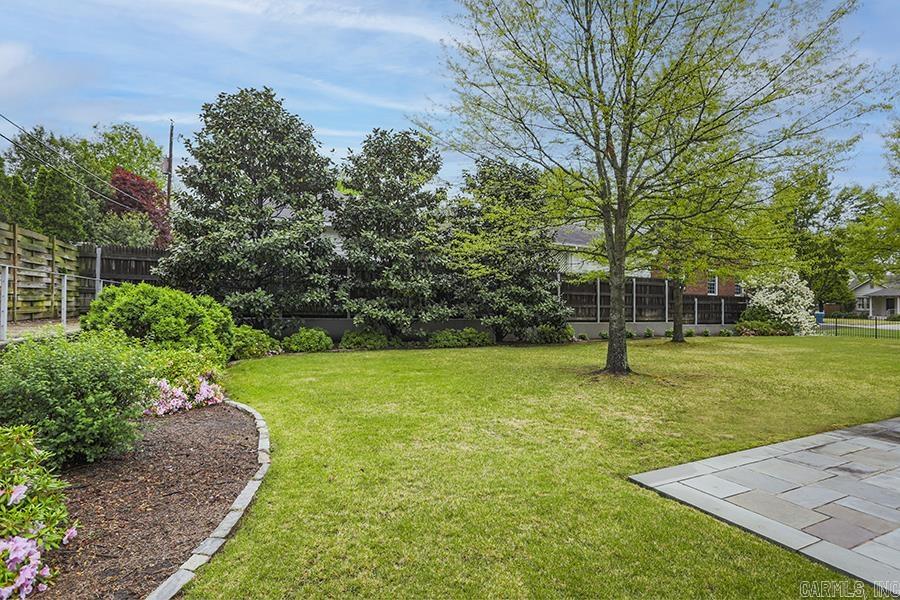 NEWTONS - Residential