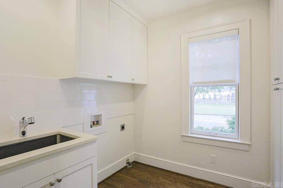 NEWTONS - Residential