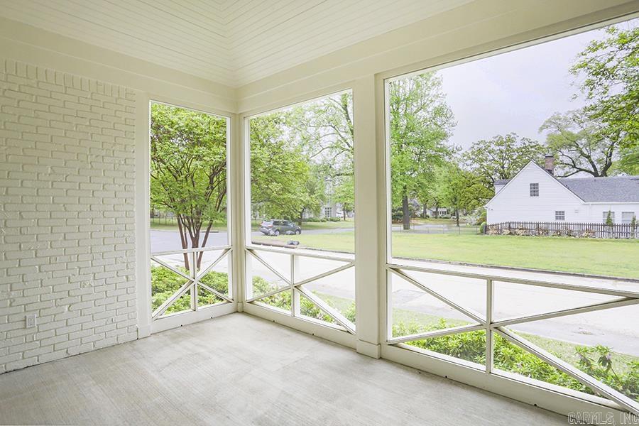 NEWTONS - Residential