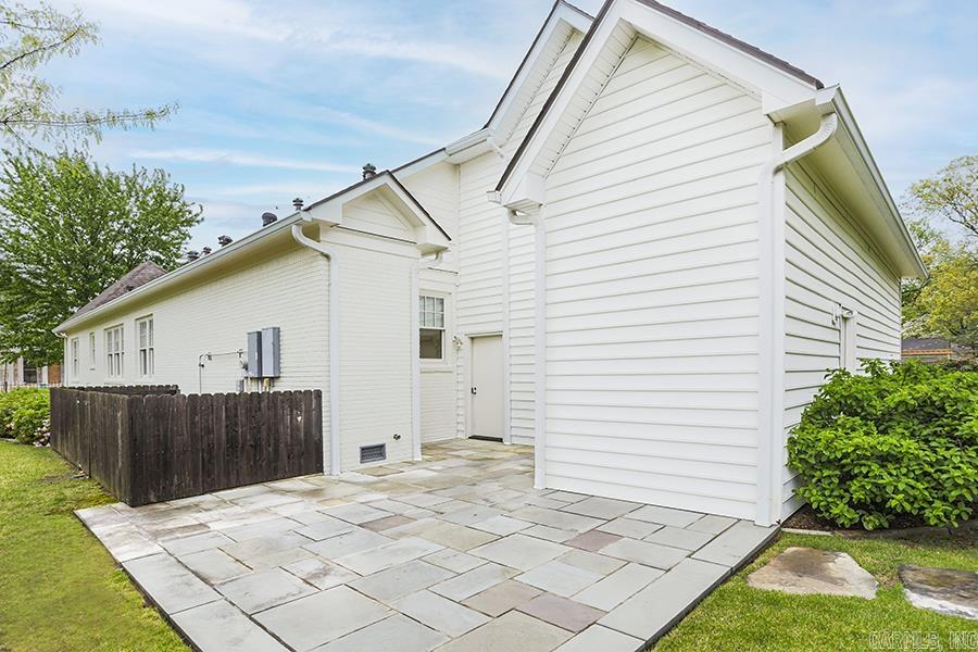 NEWTONS - Residential