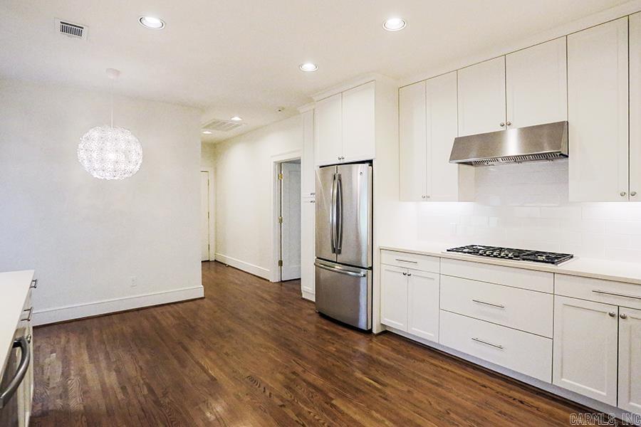 NEWTONS - Residential