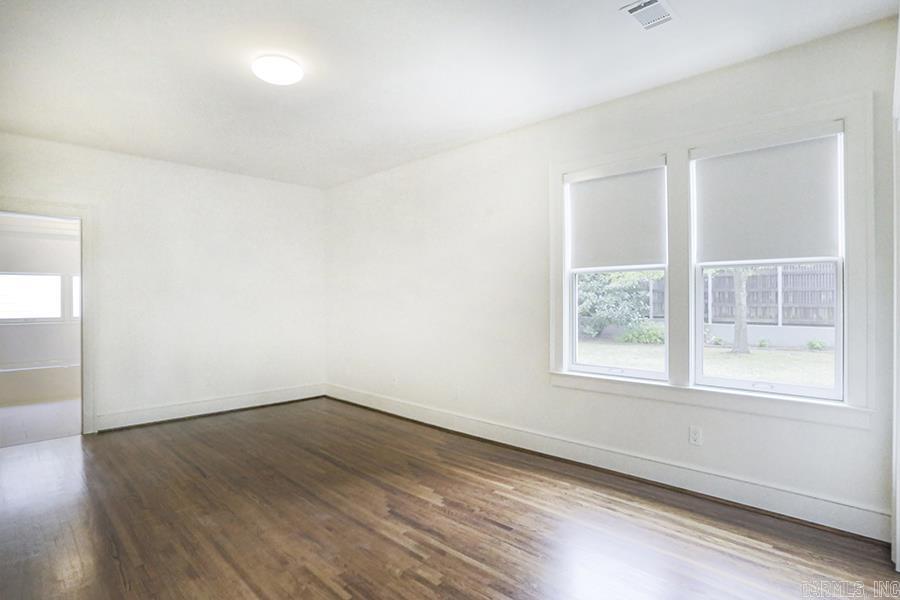 NEWTONS - Residential