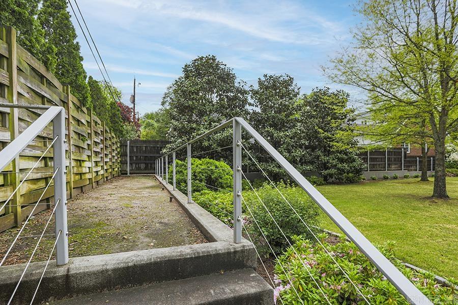 NEWTONS - Residential