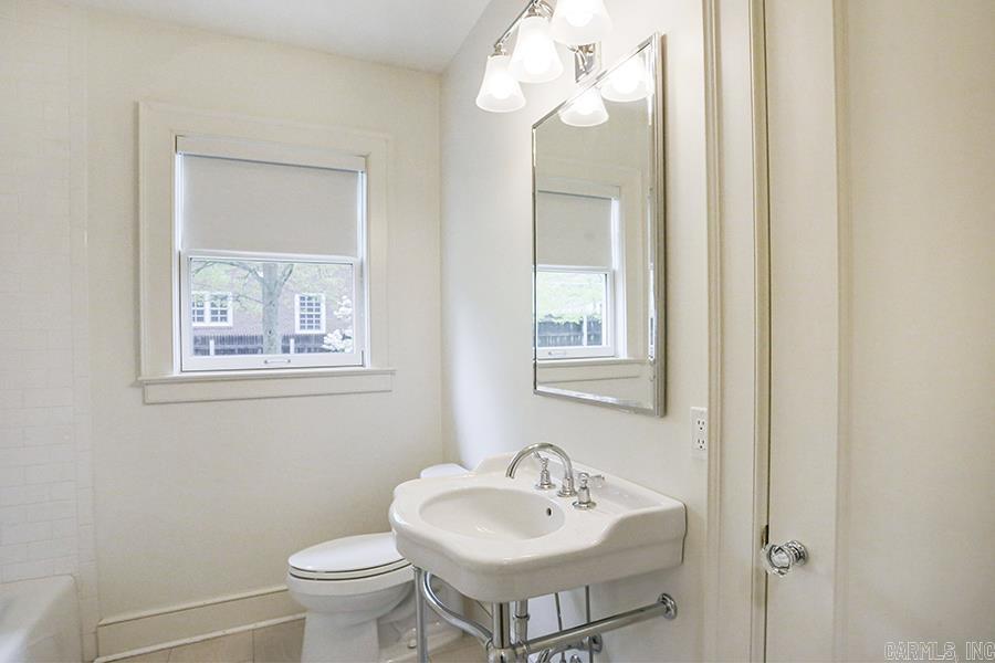 NEWTONS - Residential