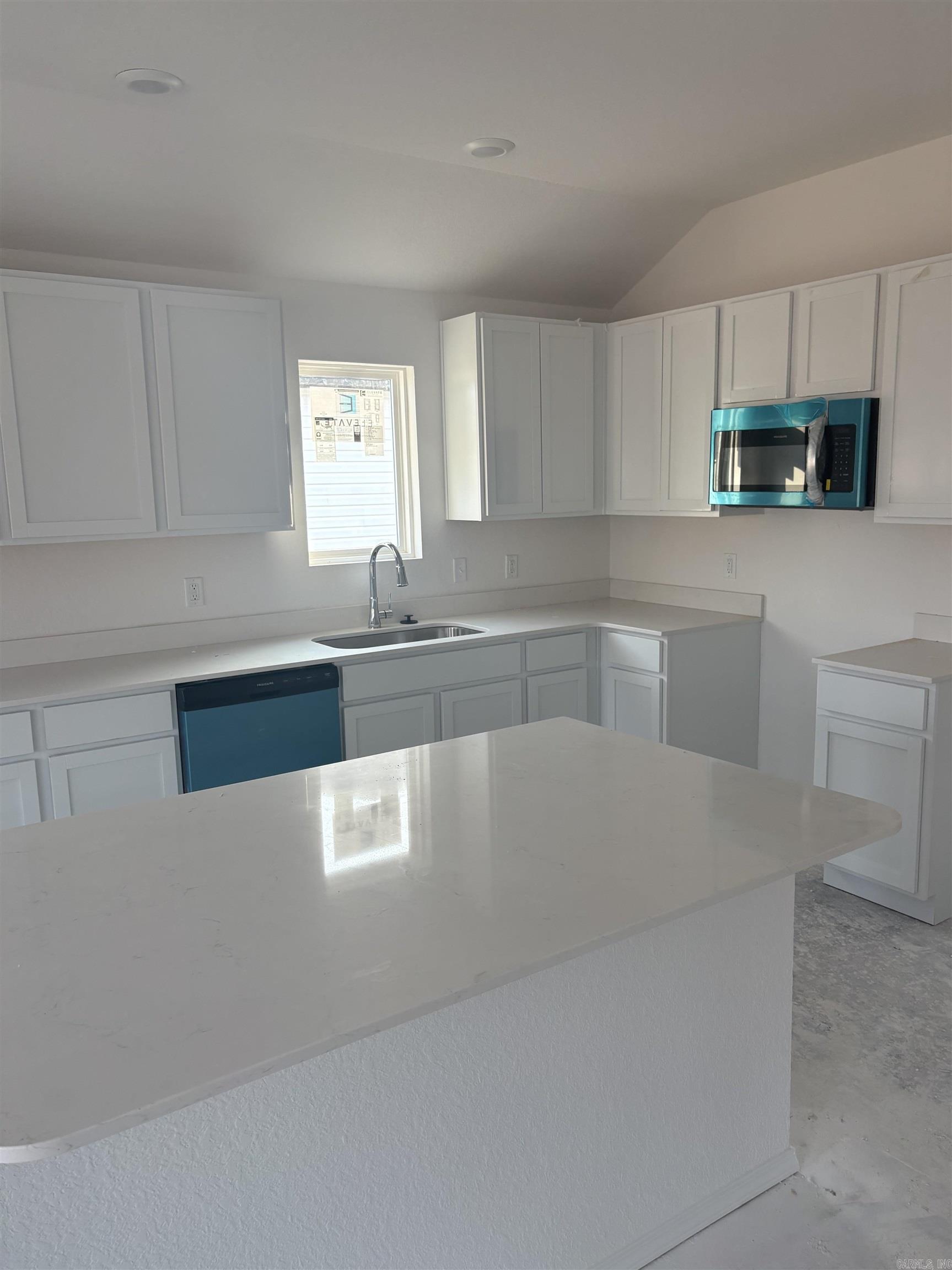 HILL FARM - Residential