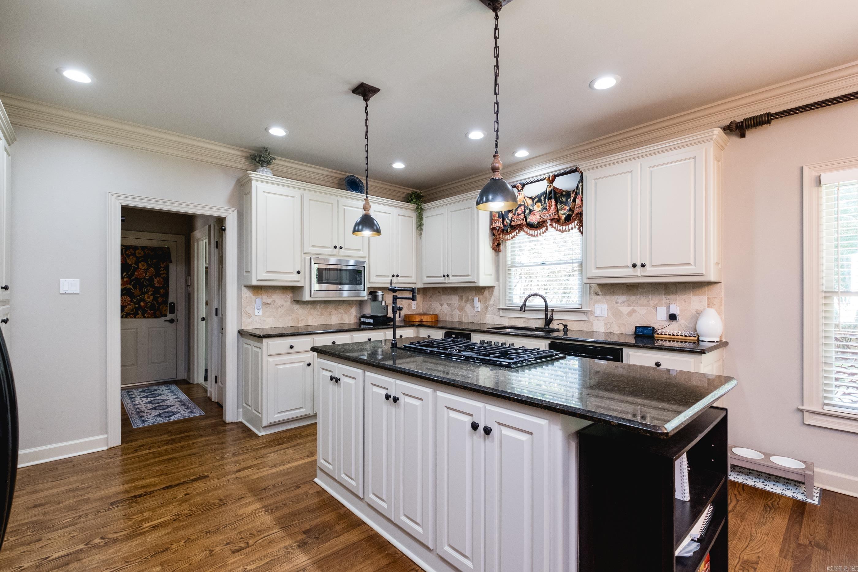 CHENAL VALLEY BASCOM PLACE - Residential