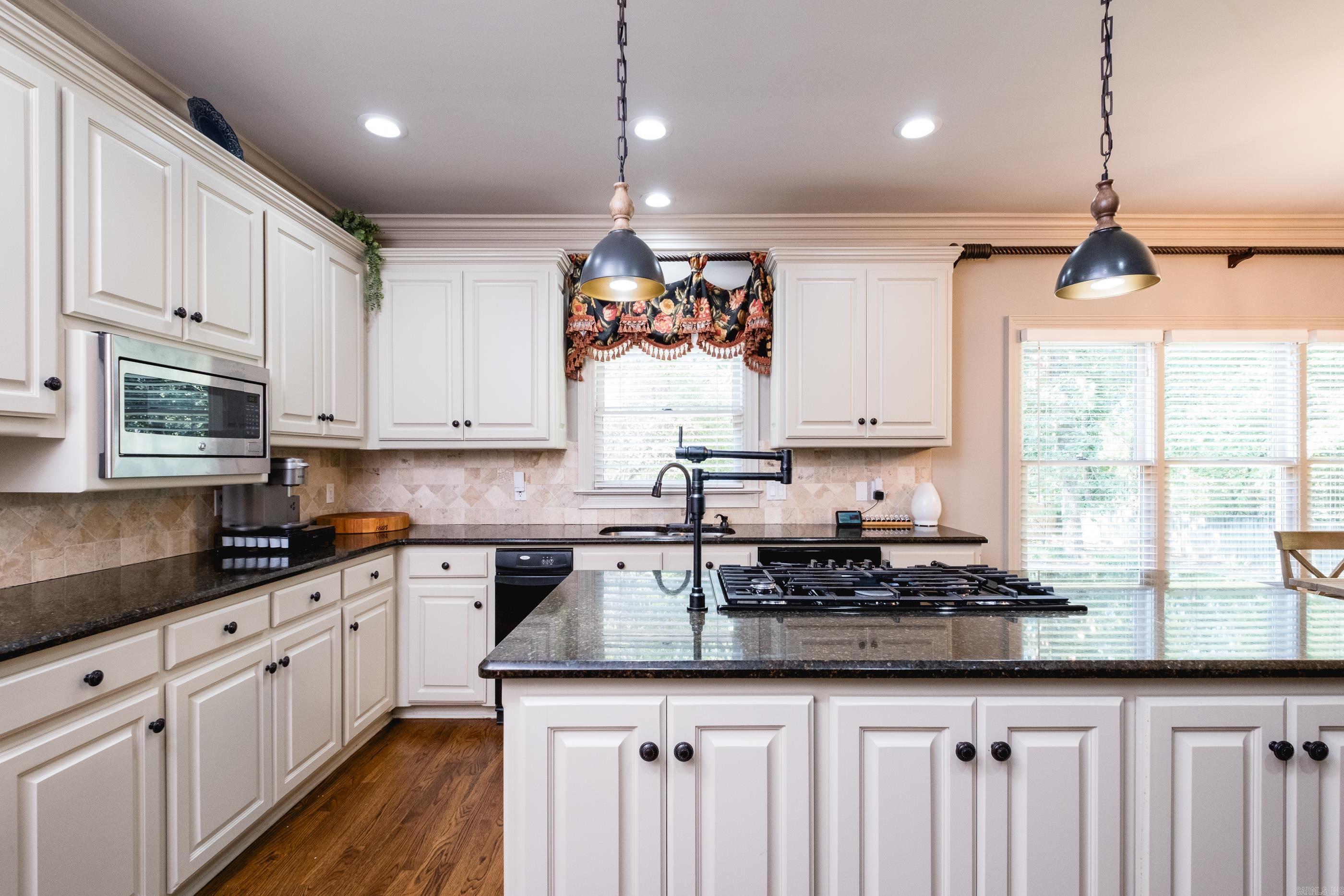 CHENAL VALLEY BASCOM PLACE - Residential