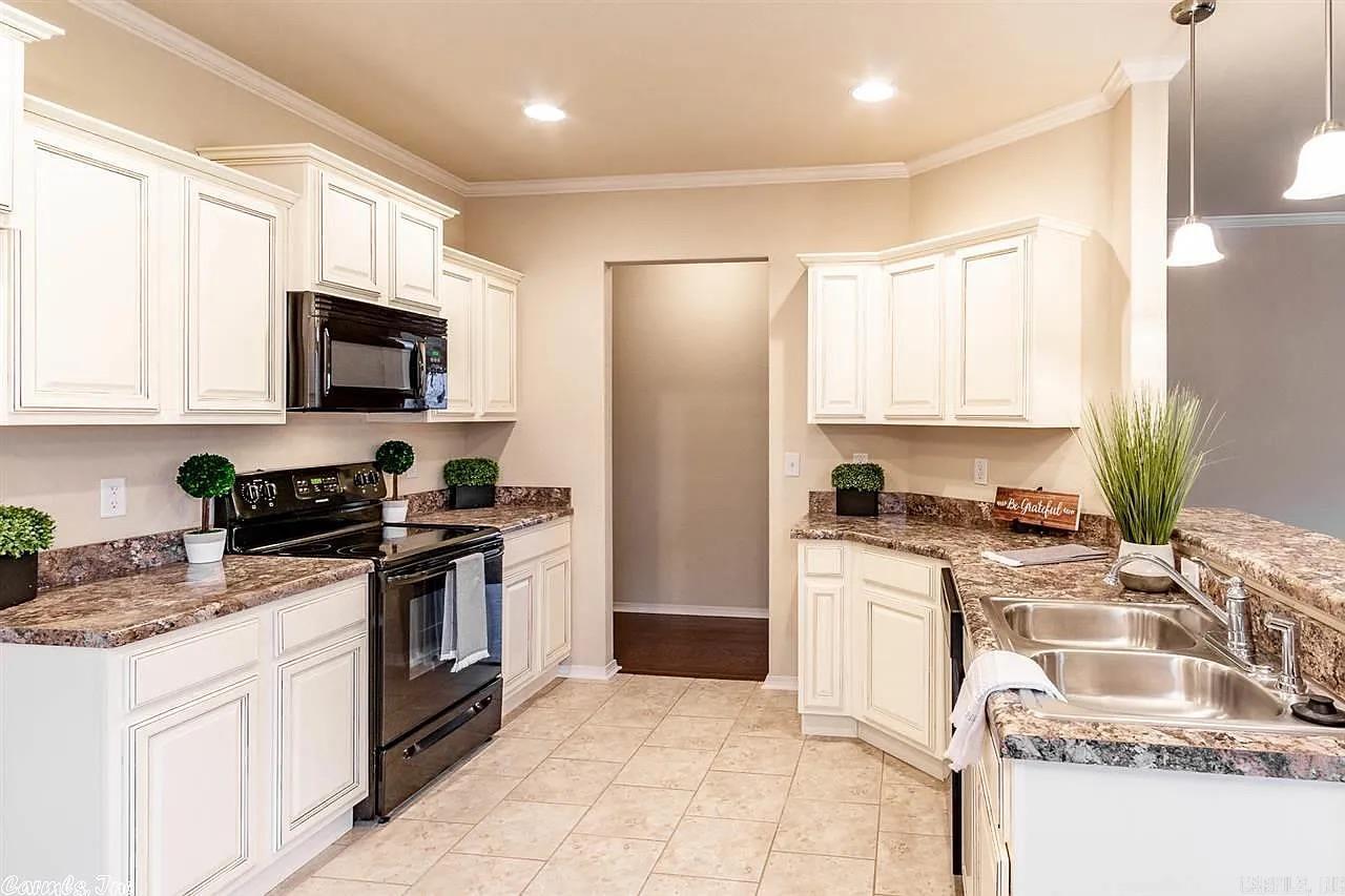 Trammel Estates - Residential Lease