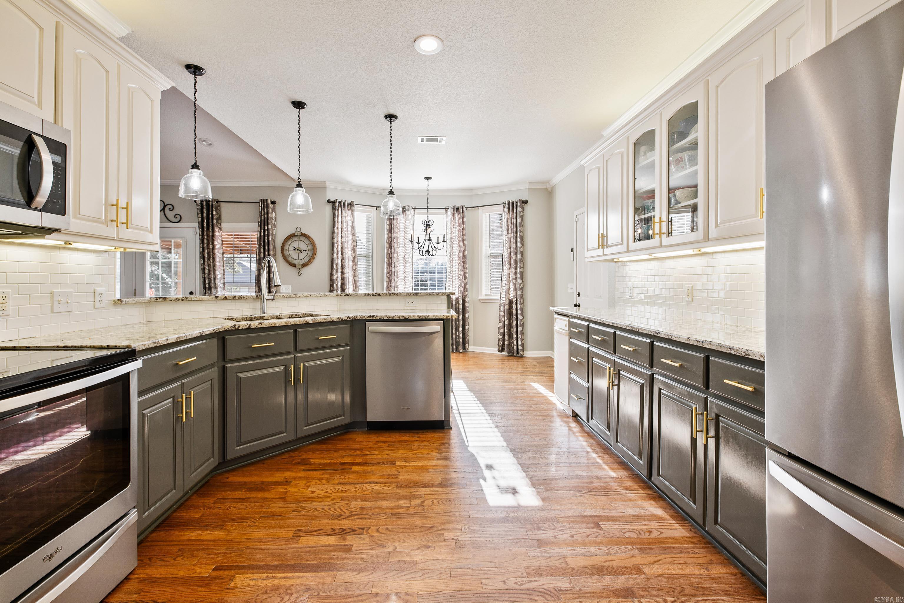 VILLAGE SOUTH - Residential