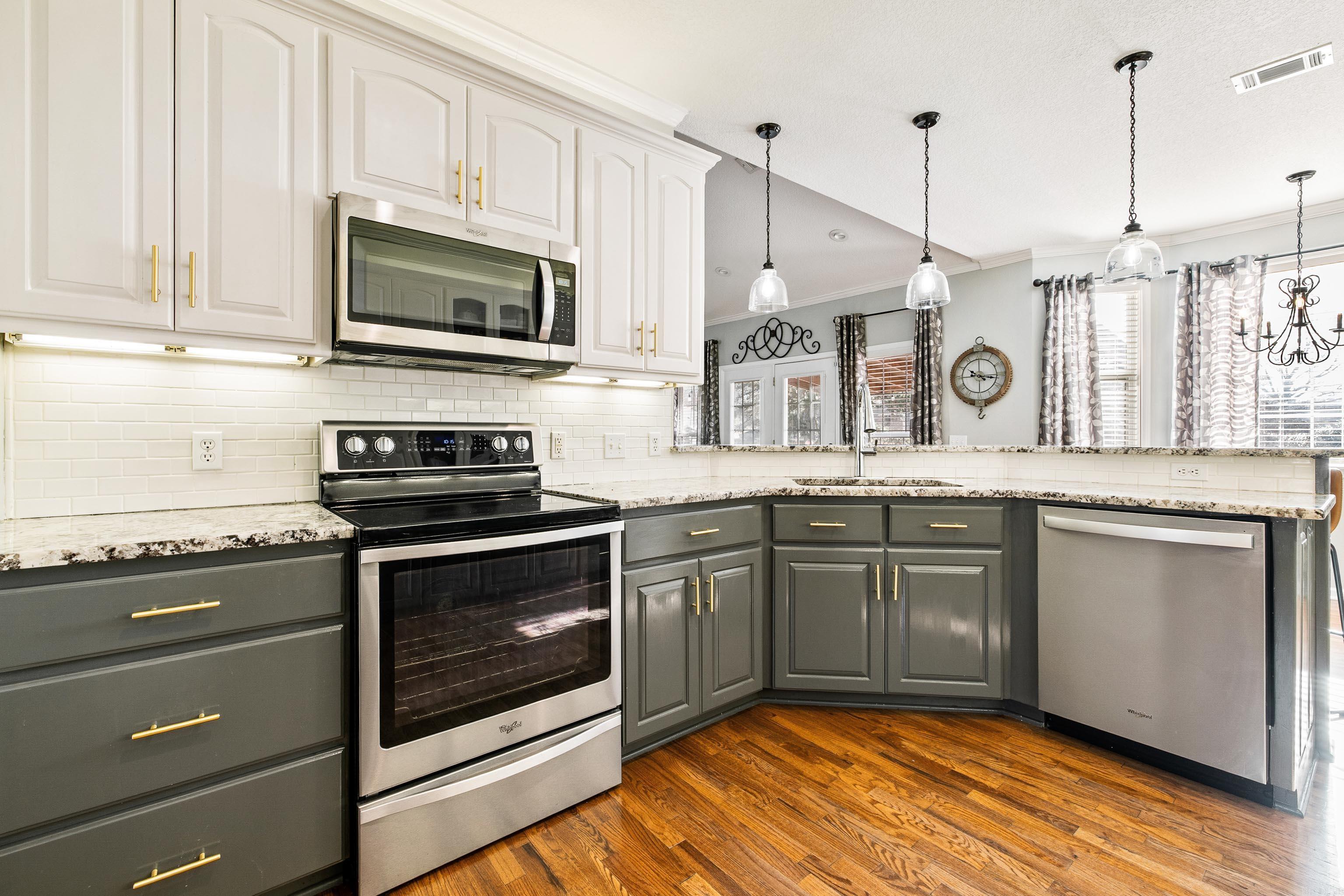 VILLAGE SOUTH - Residential