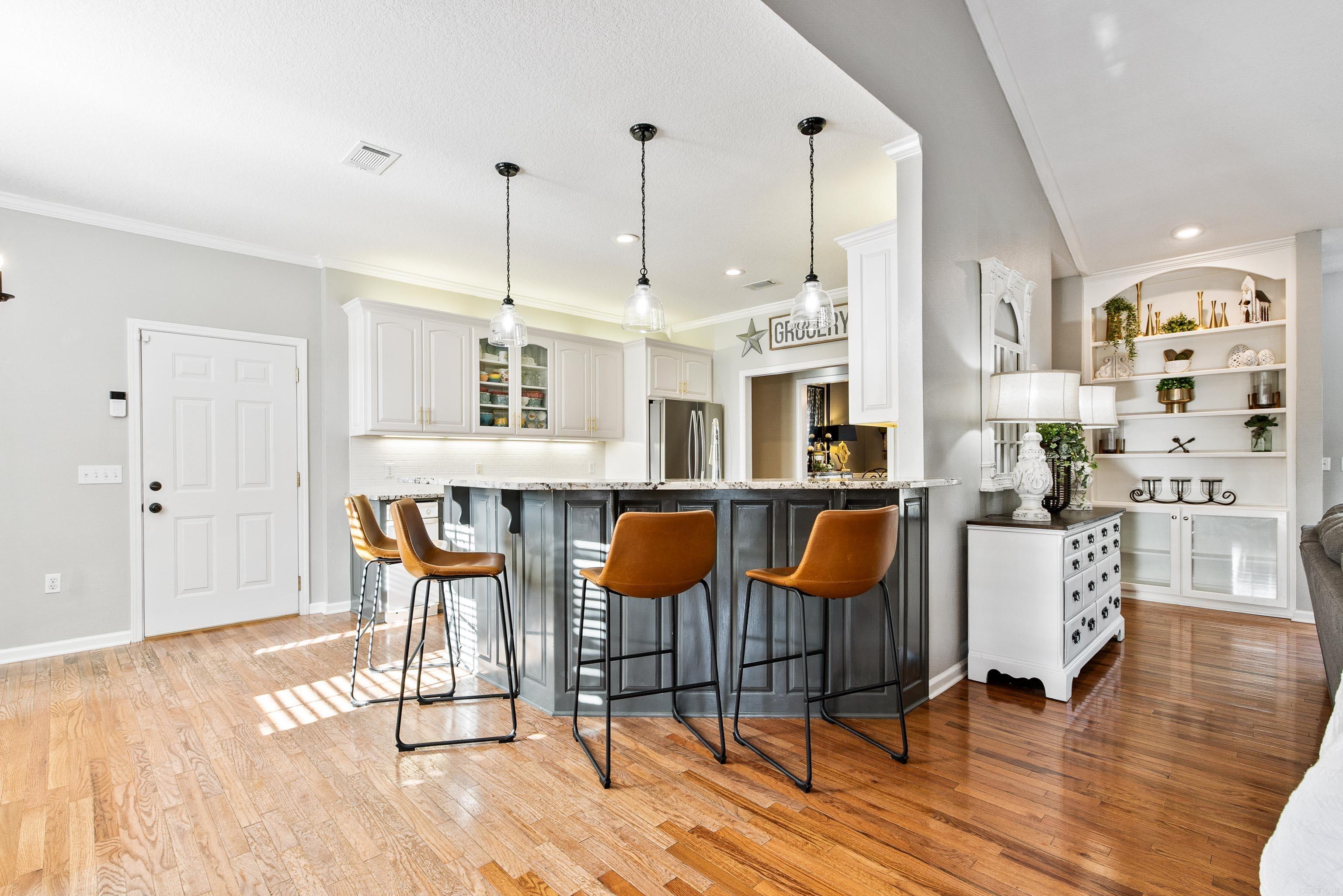 VILLAGE SOUTH - Residential