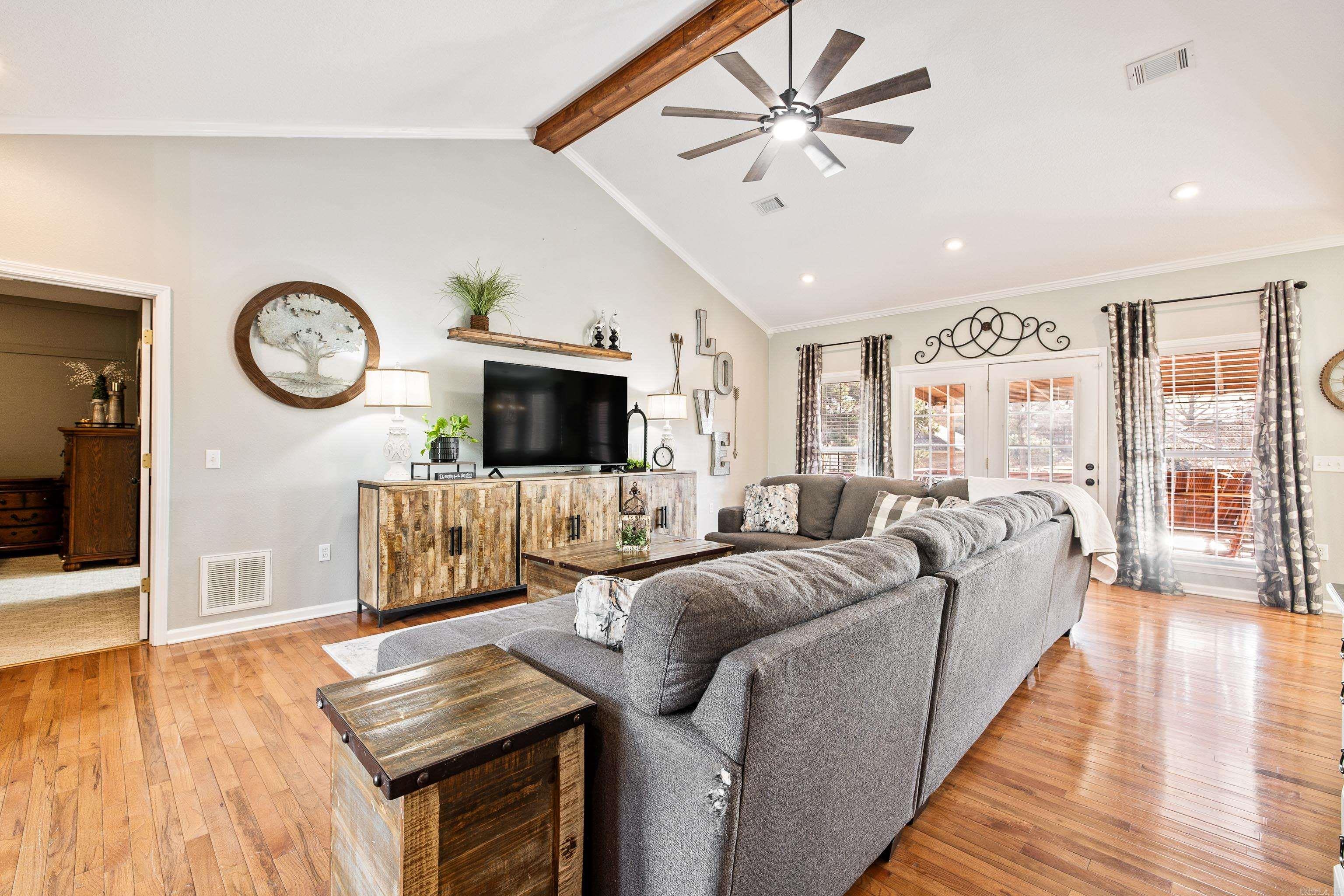 VILLAGE SOUTH - Residential