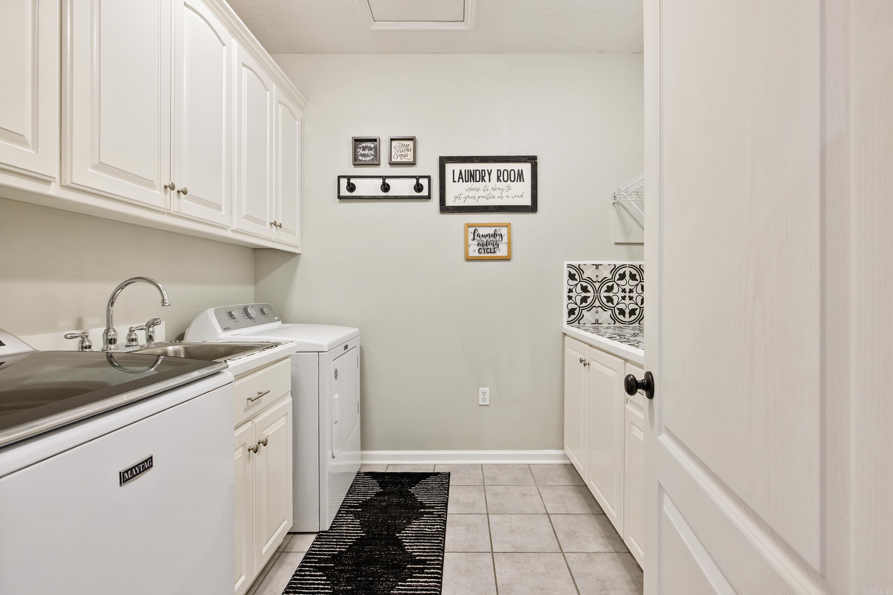 VILLAGE SOUTH - Residential