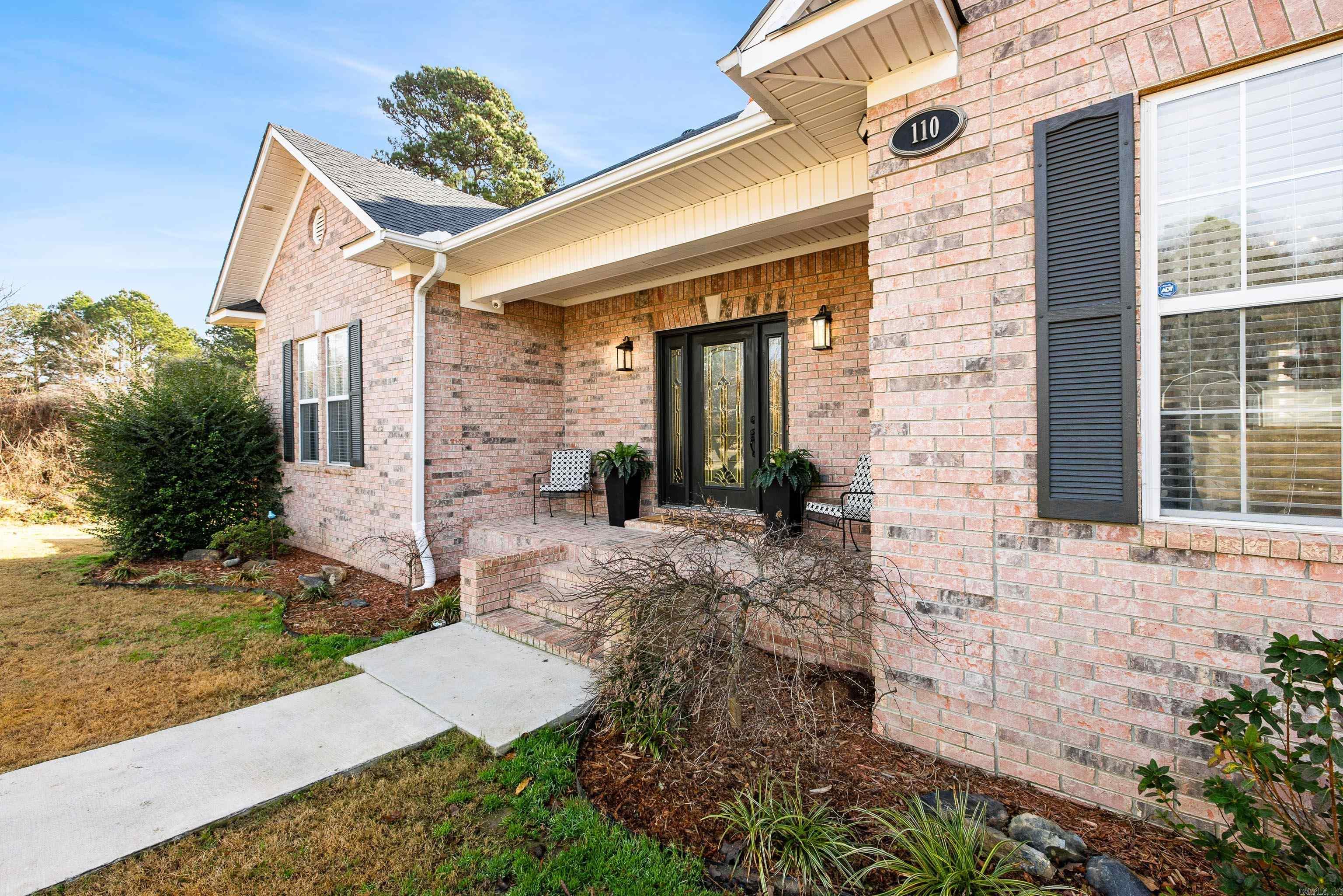 VILLAGE SOUTH - Residential