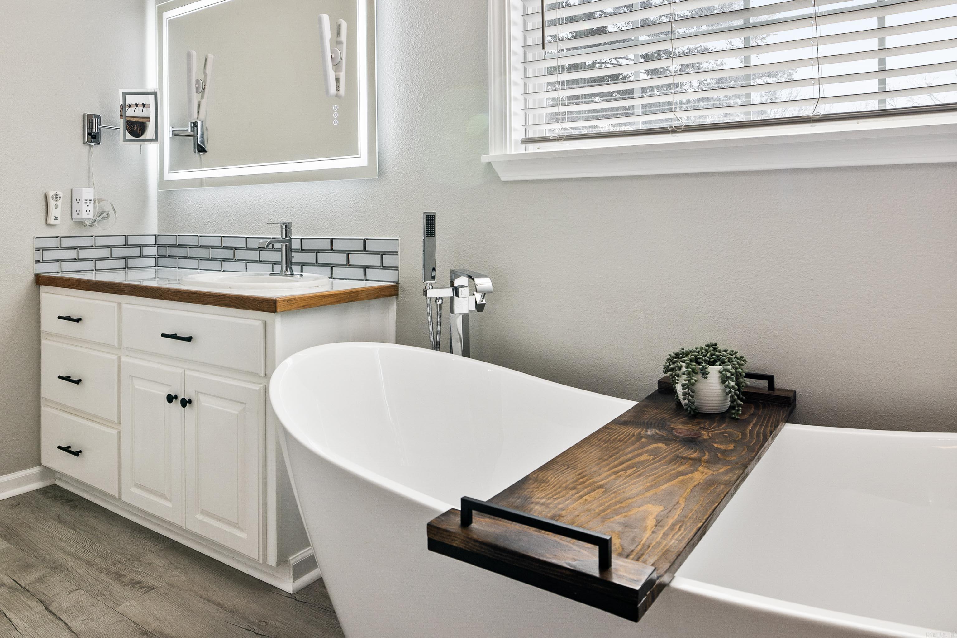 VILLAGE SOUTH - Residential