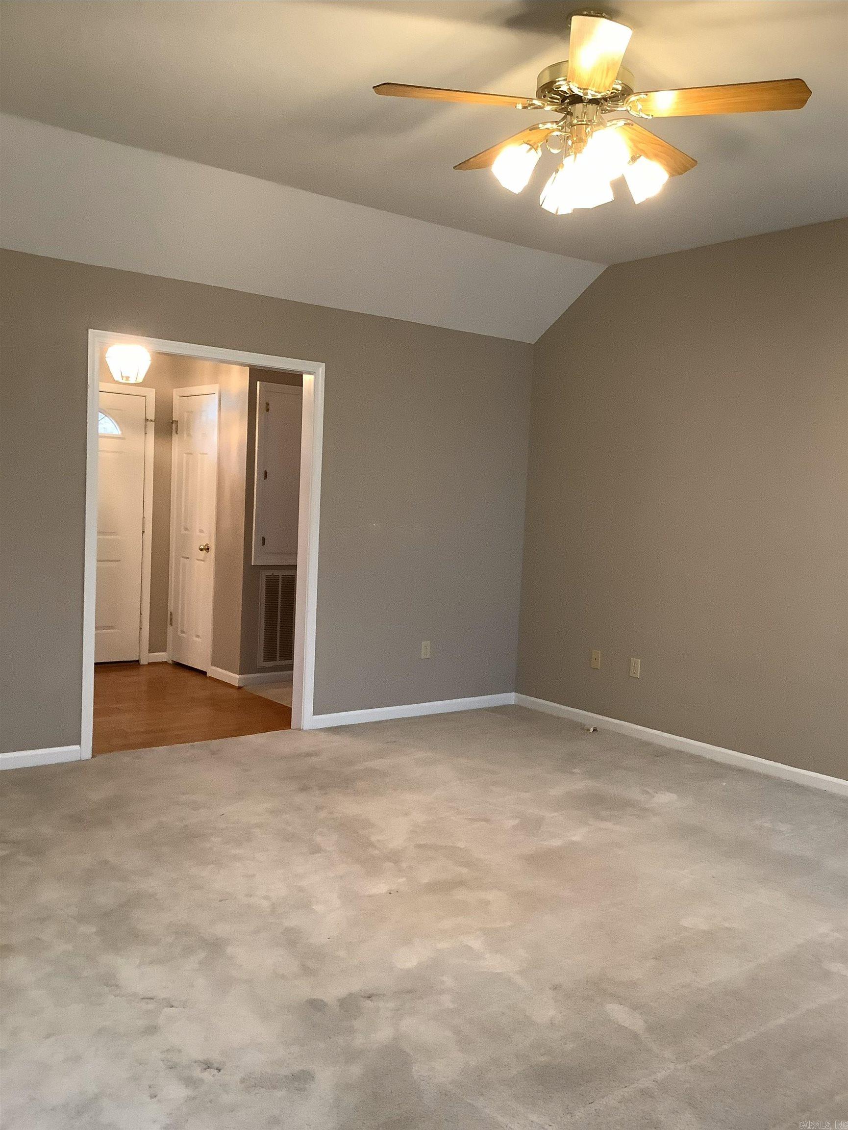 RIVER OAKS - Residential