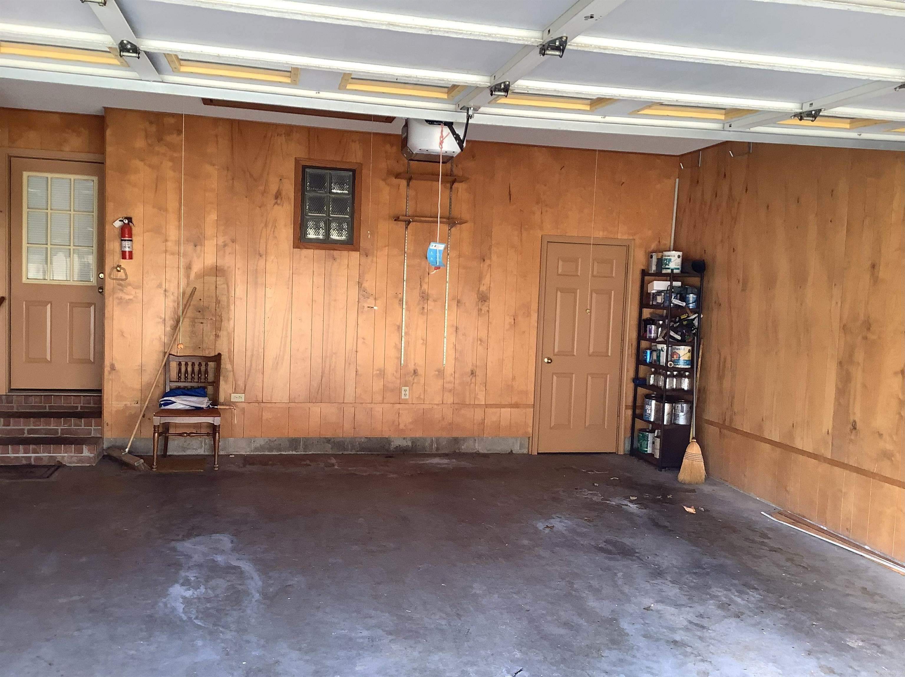 RIVER OAKS - Residential