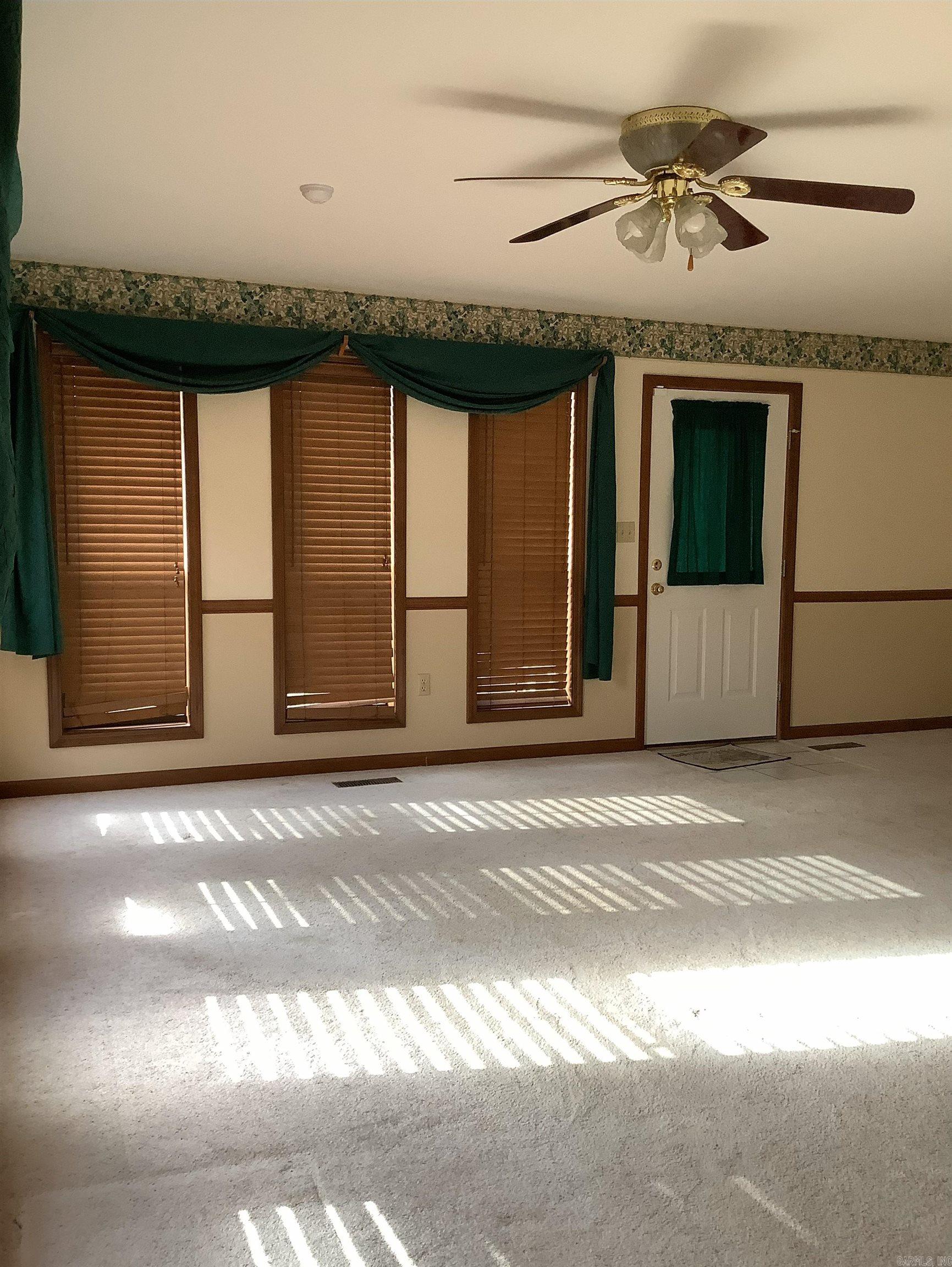 RIVER OAKS - Residential