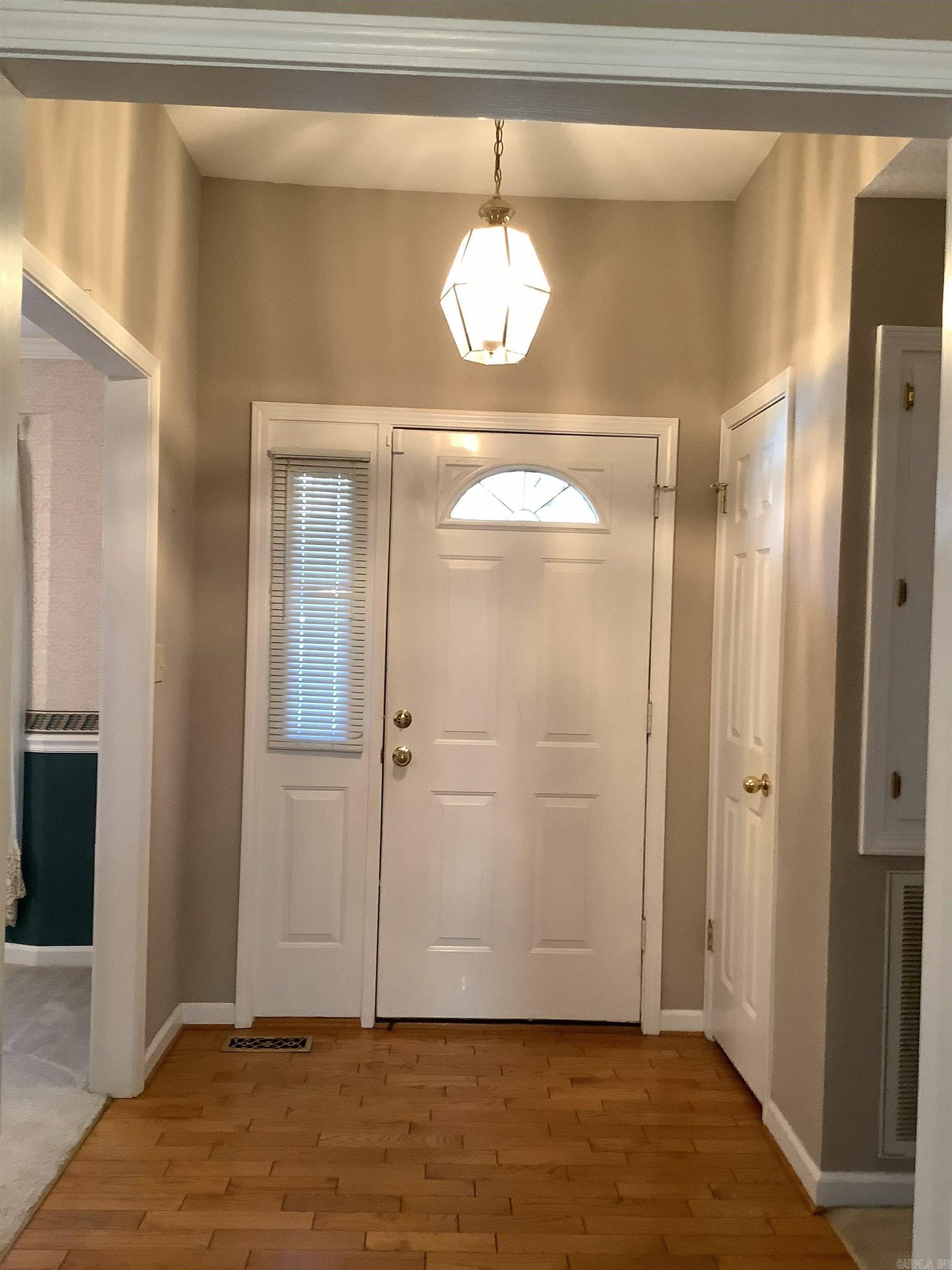 RIVER OAKS - Residential