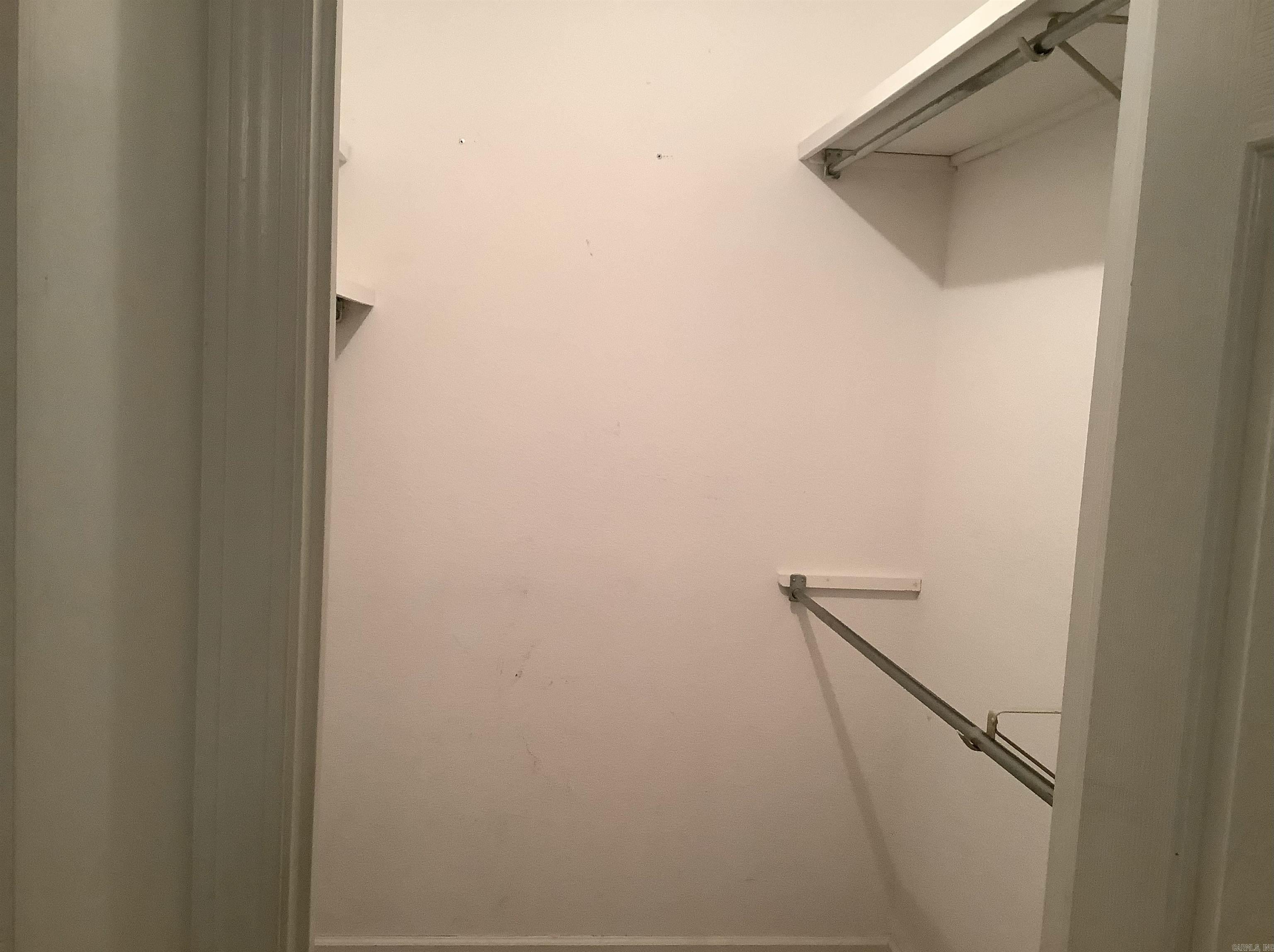 RIVER OAKS - Residential