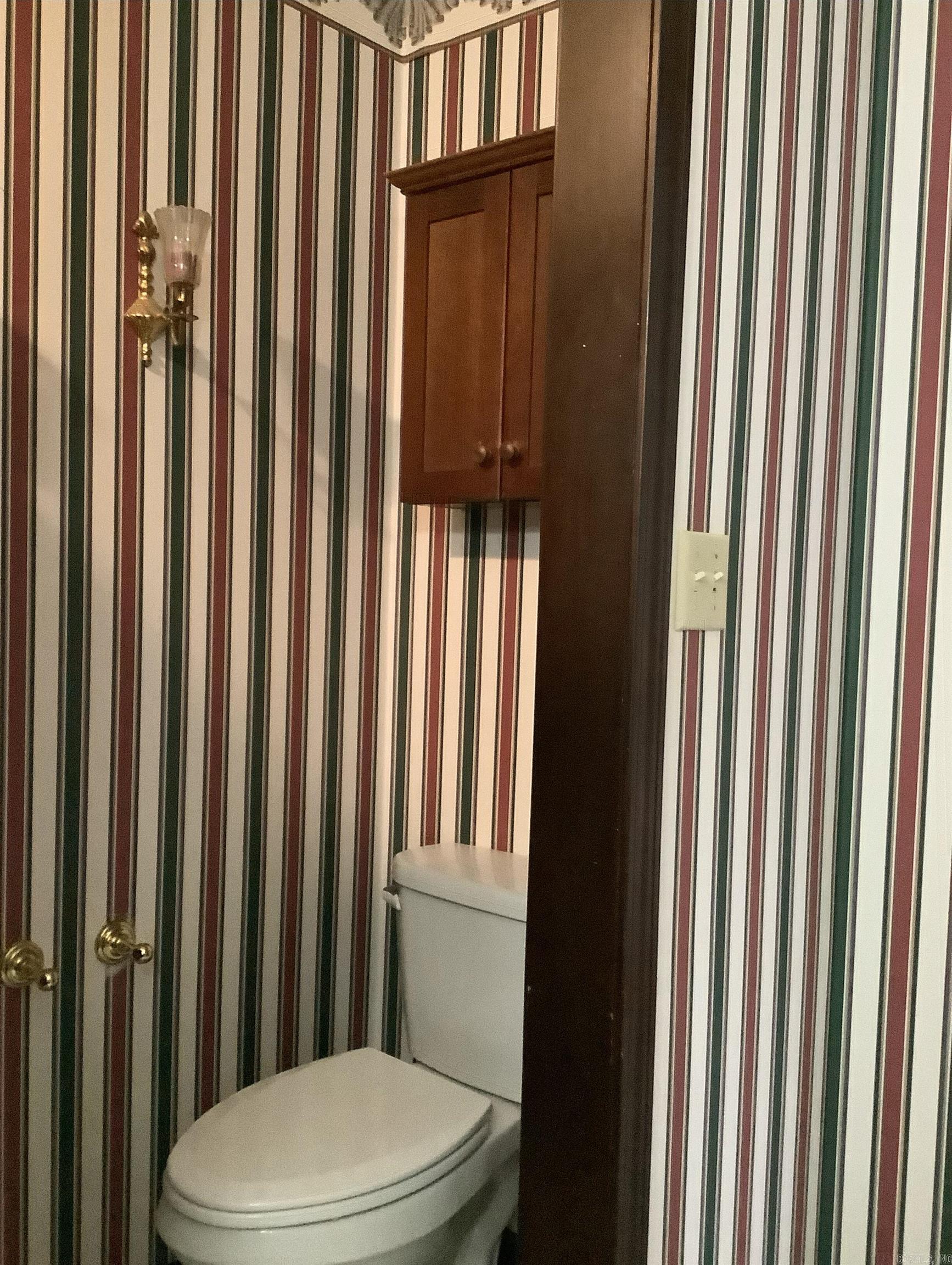 RIVER OAKS - Residential