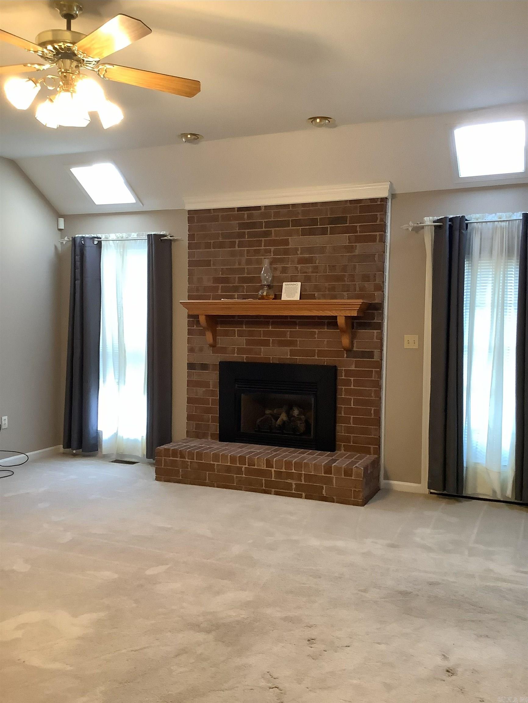 RIVER OAKS - Residential