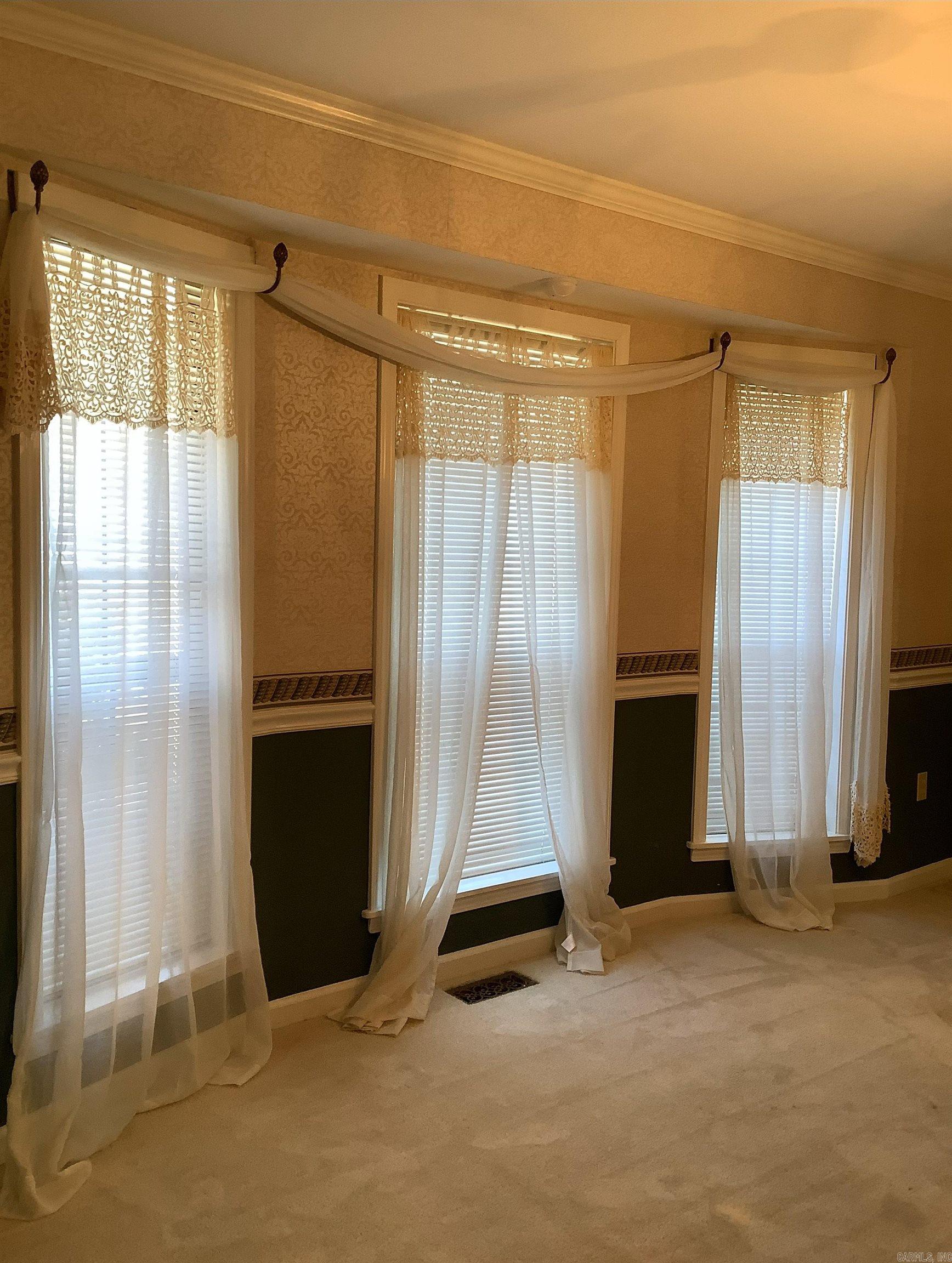 RIVER OAKS - Residential