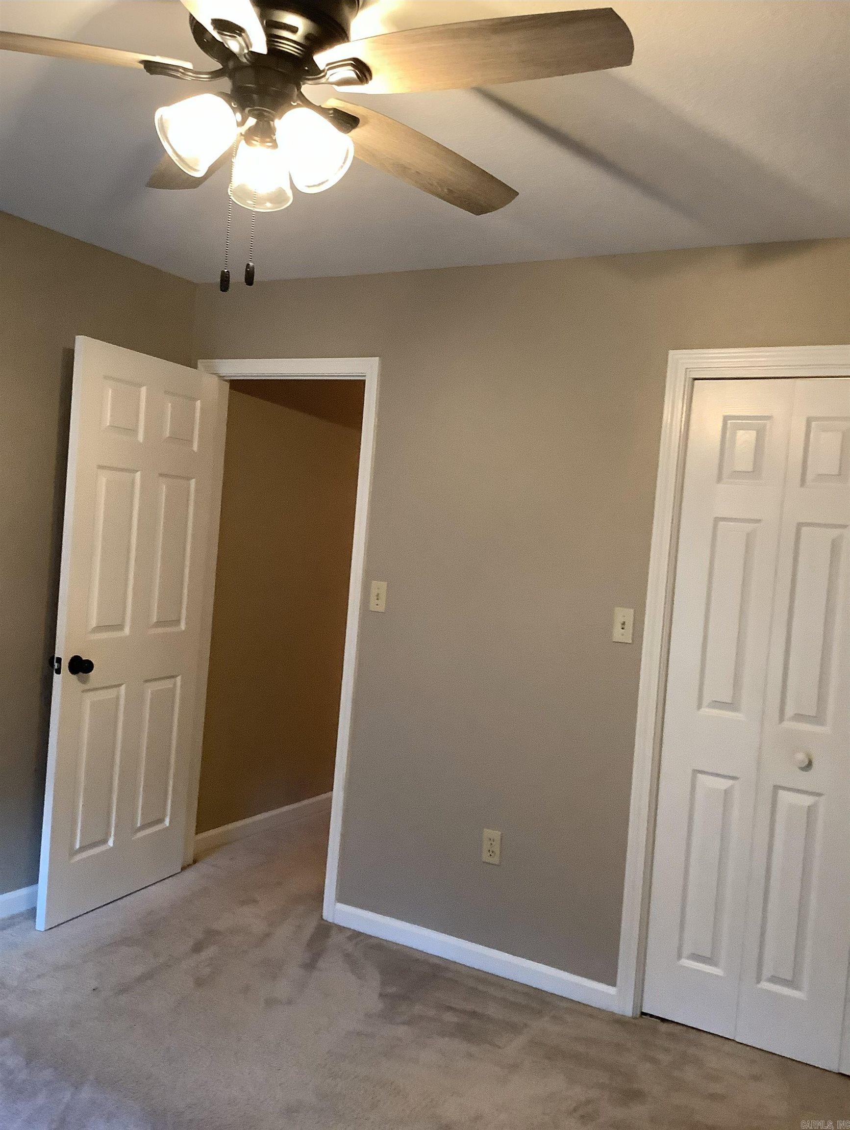 RIVER OAKS - Residential