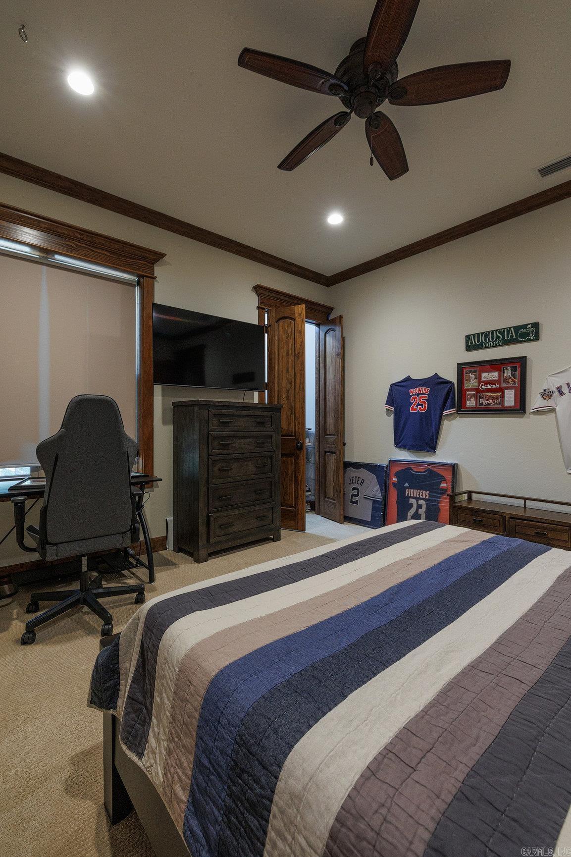 Mountain Ridge - Residential