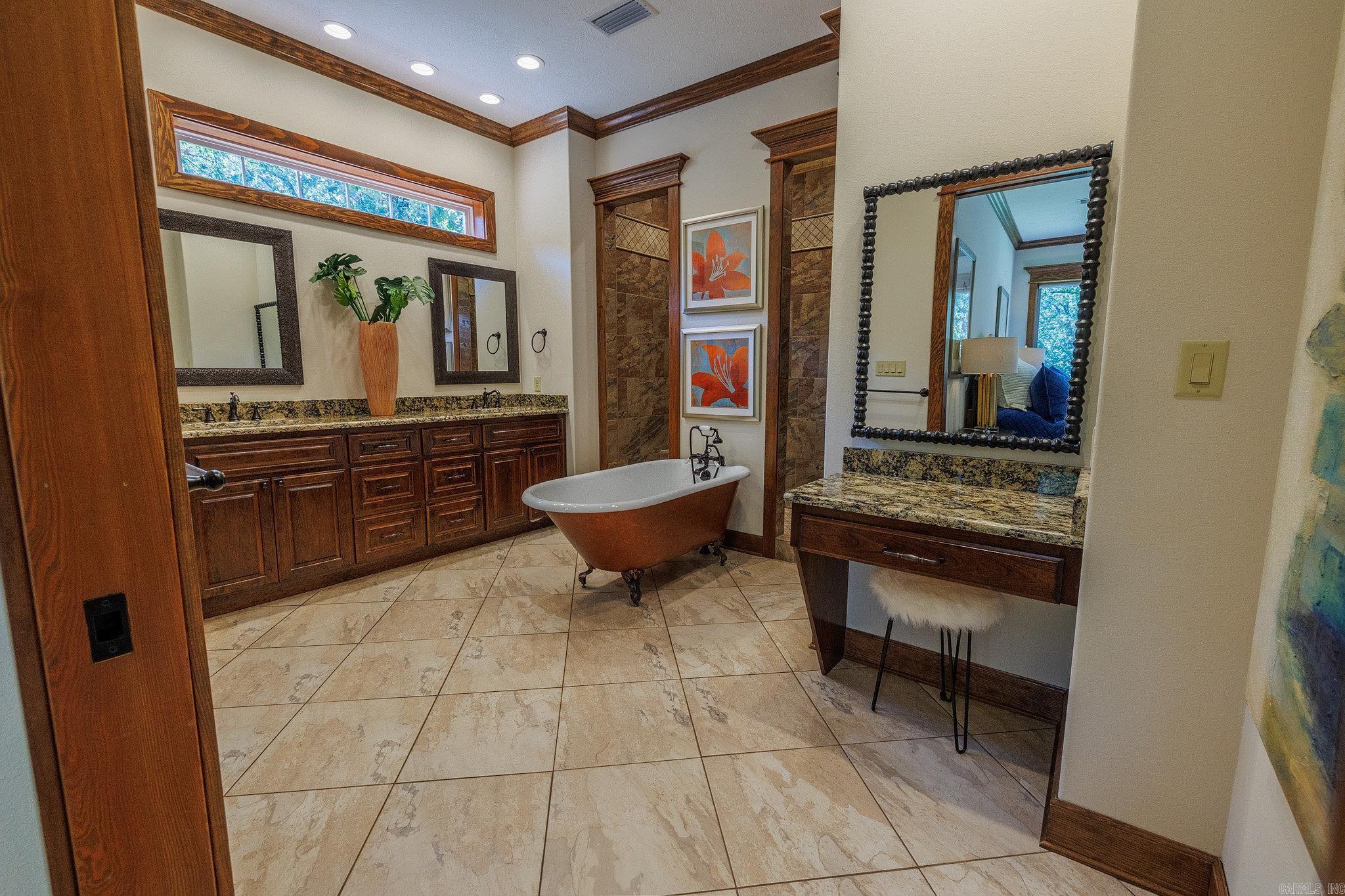 Mountain Ridge - Residential