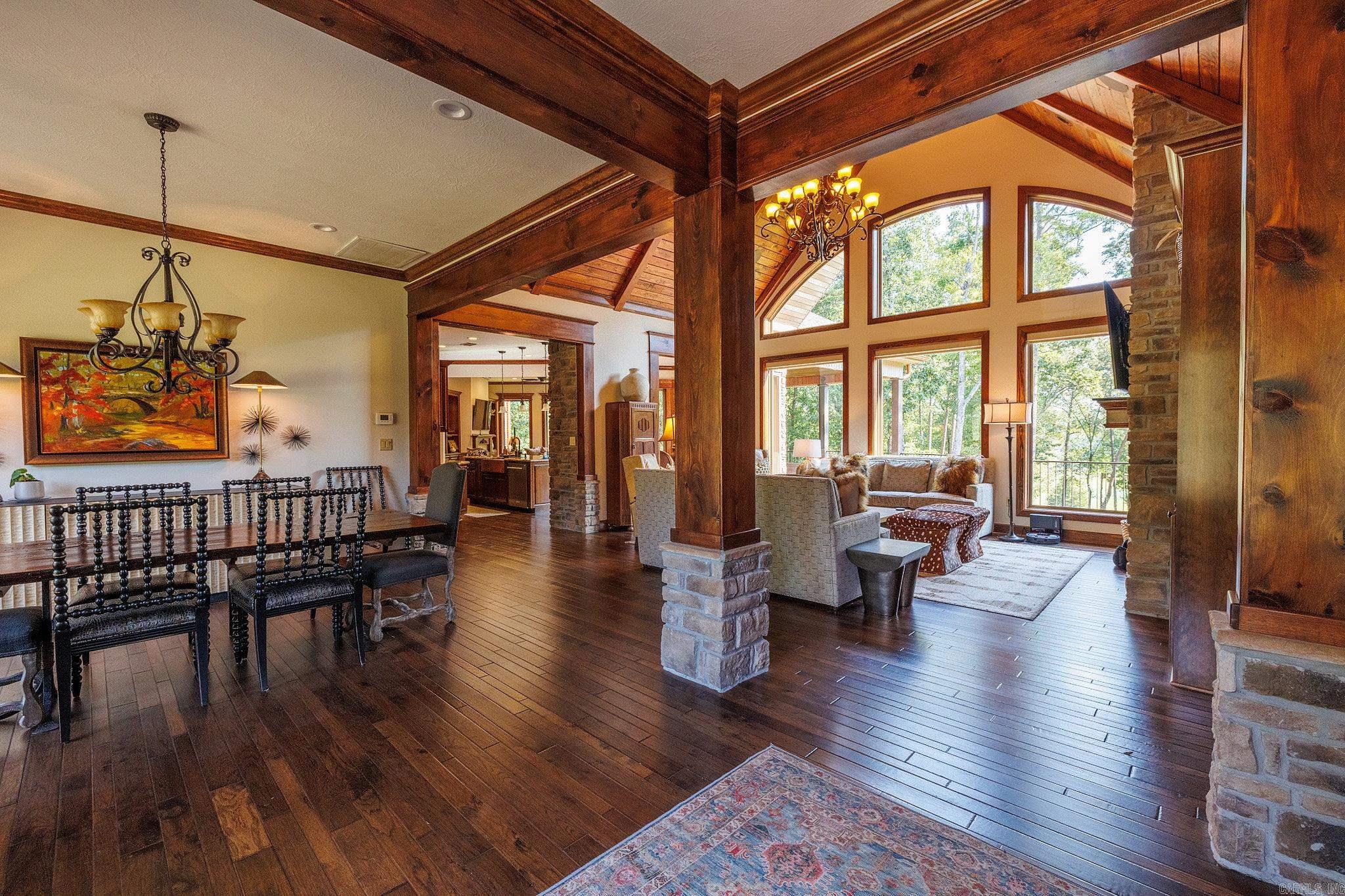 Mountain Ridge - Residential