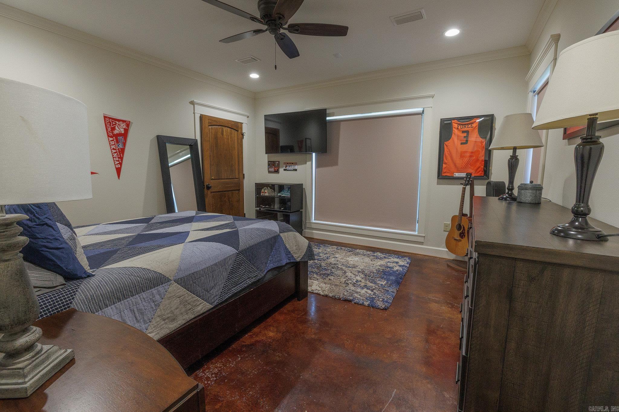 Mountain Ridge - Residential