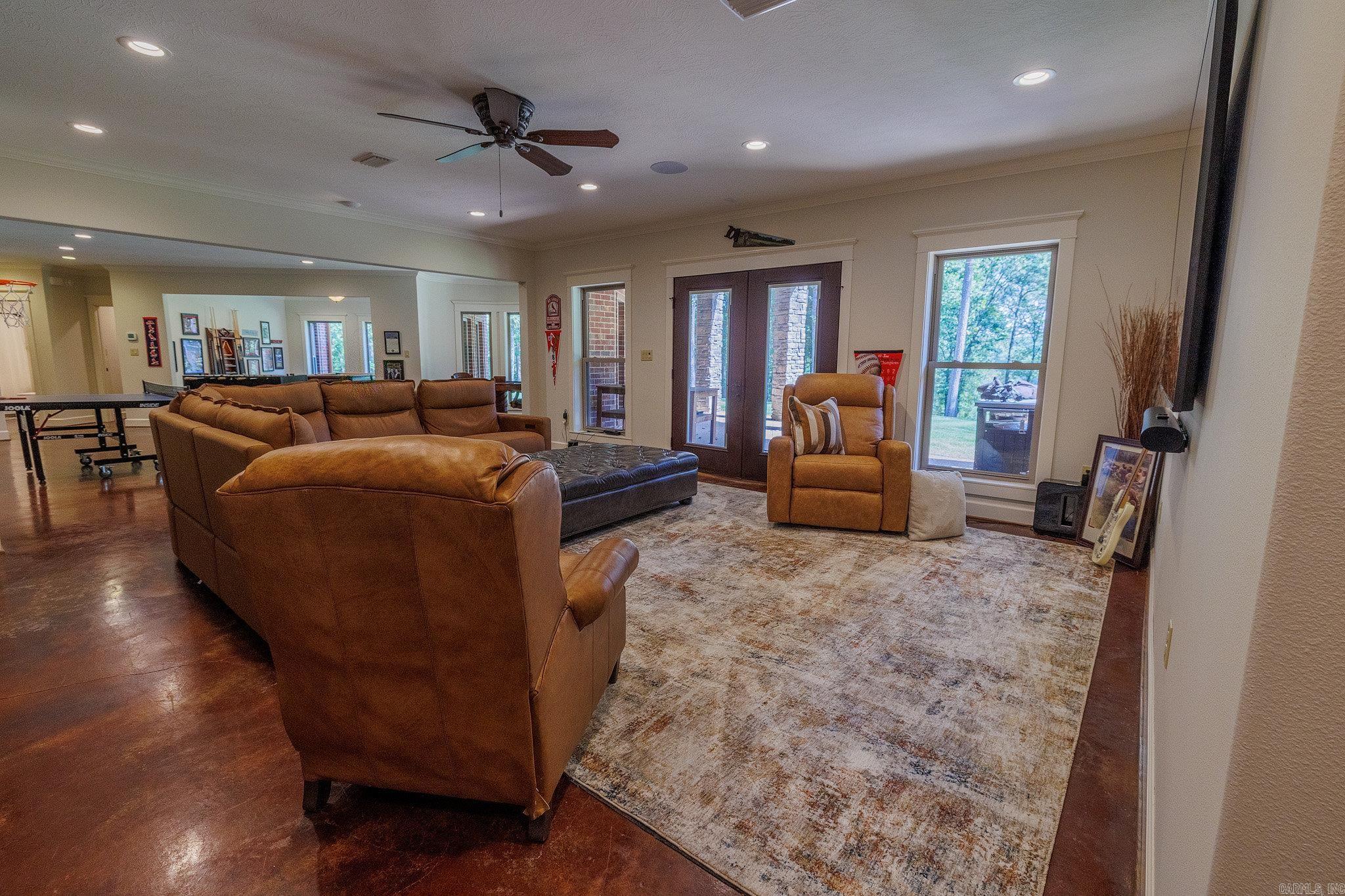 Mountain Ridge - Residential