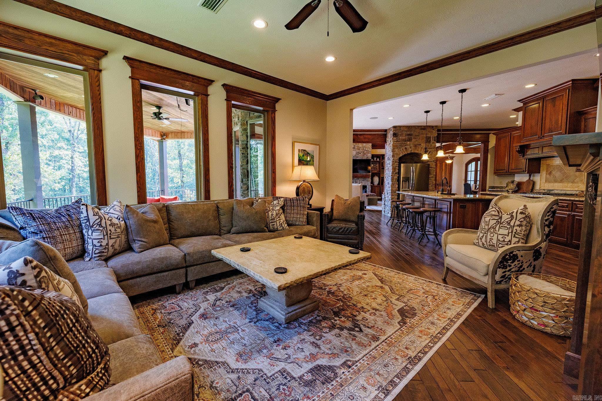 Mountain Ridge - Residential