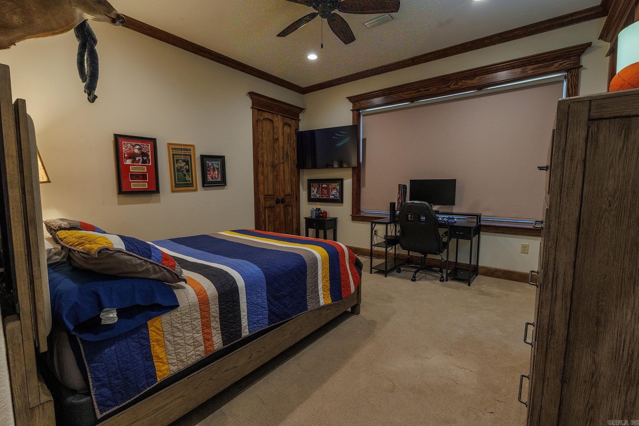 Mountain Ridge - Residential