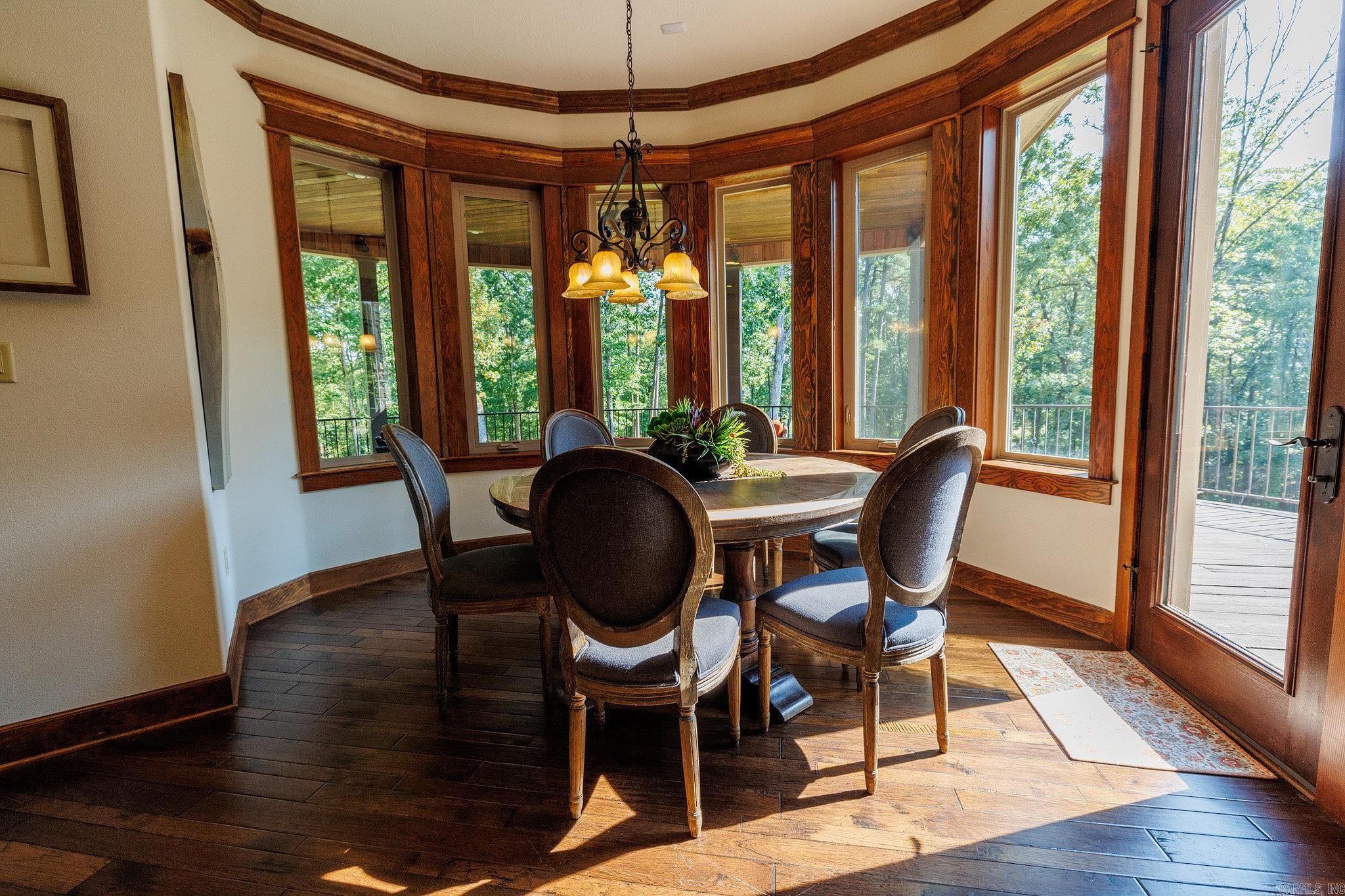 Mountain Ridge - Residential