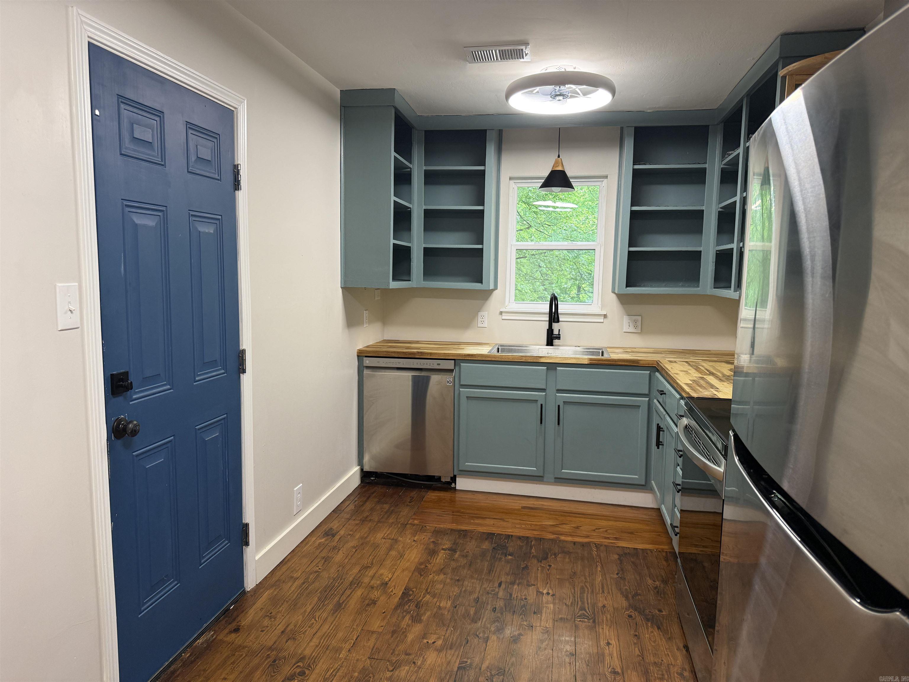 Robinson JC - Residential