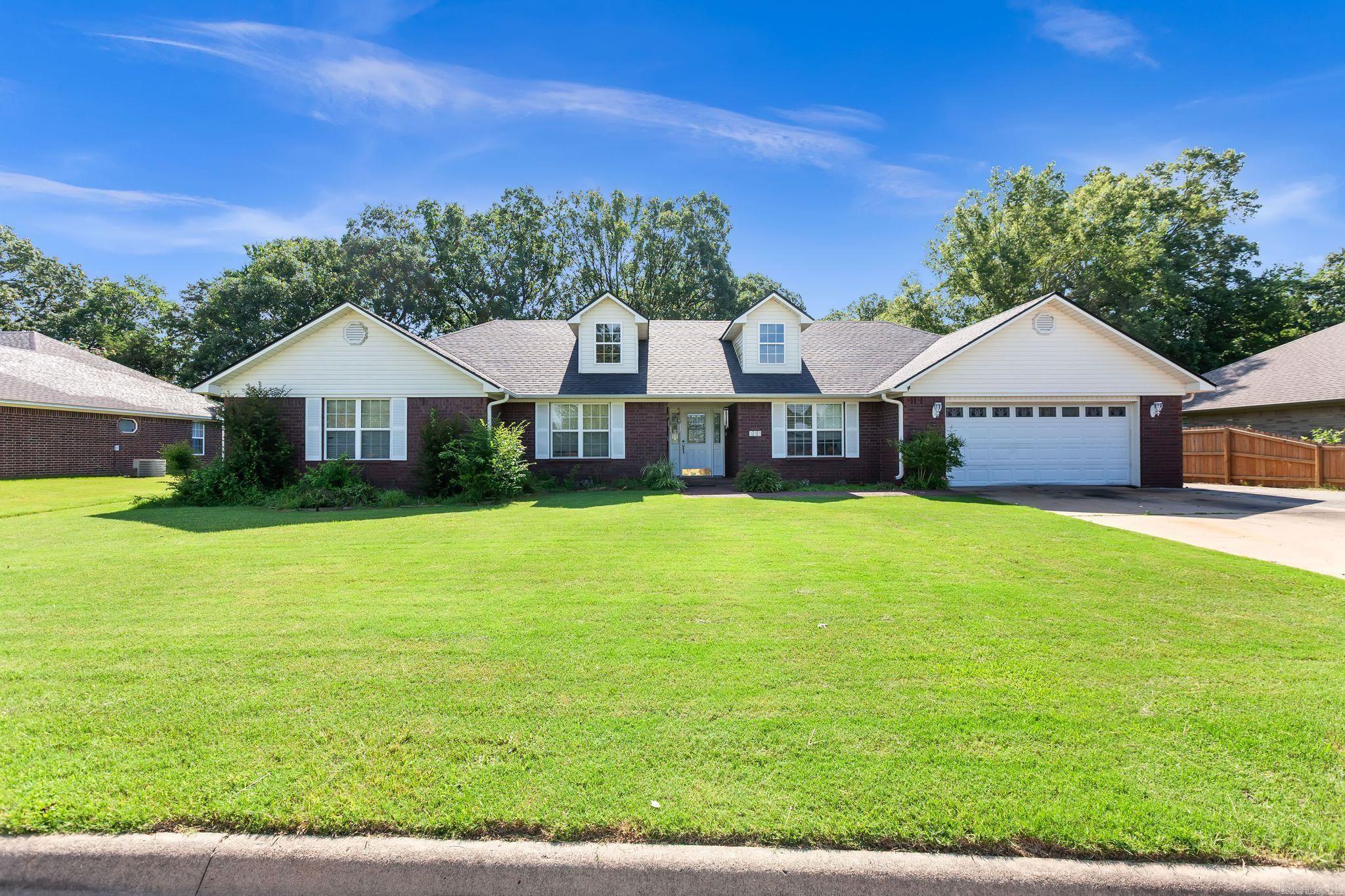 Welcome to your new home in Clarksville! Step inside and youāll find a warm and inviting layout featuring a spacious living room, a separate dining area, and a bright, open kitchen with ample cabinet space. The primary suite boasts an en-suite bathroom with dual sinks and a large walk-in closet, while three additional bedrooms provide plenty of room for family, guests, or a home office. New roof in 2025! Located in a desirable neighborhood close to schools, parks, shopping, and major commuting routes, this home blends comfort, space, and convenience. Whether you're upgrading or just getting started, this property is a perfect place to call home. Donāt waitāschedule your private showing today! Agents see remarks.