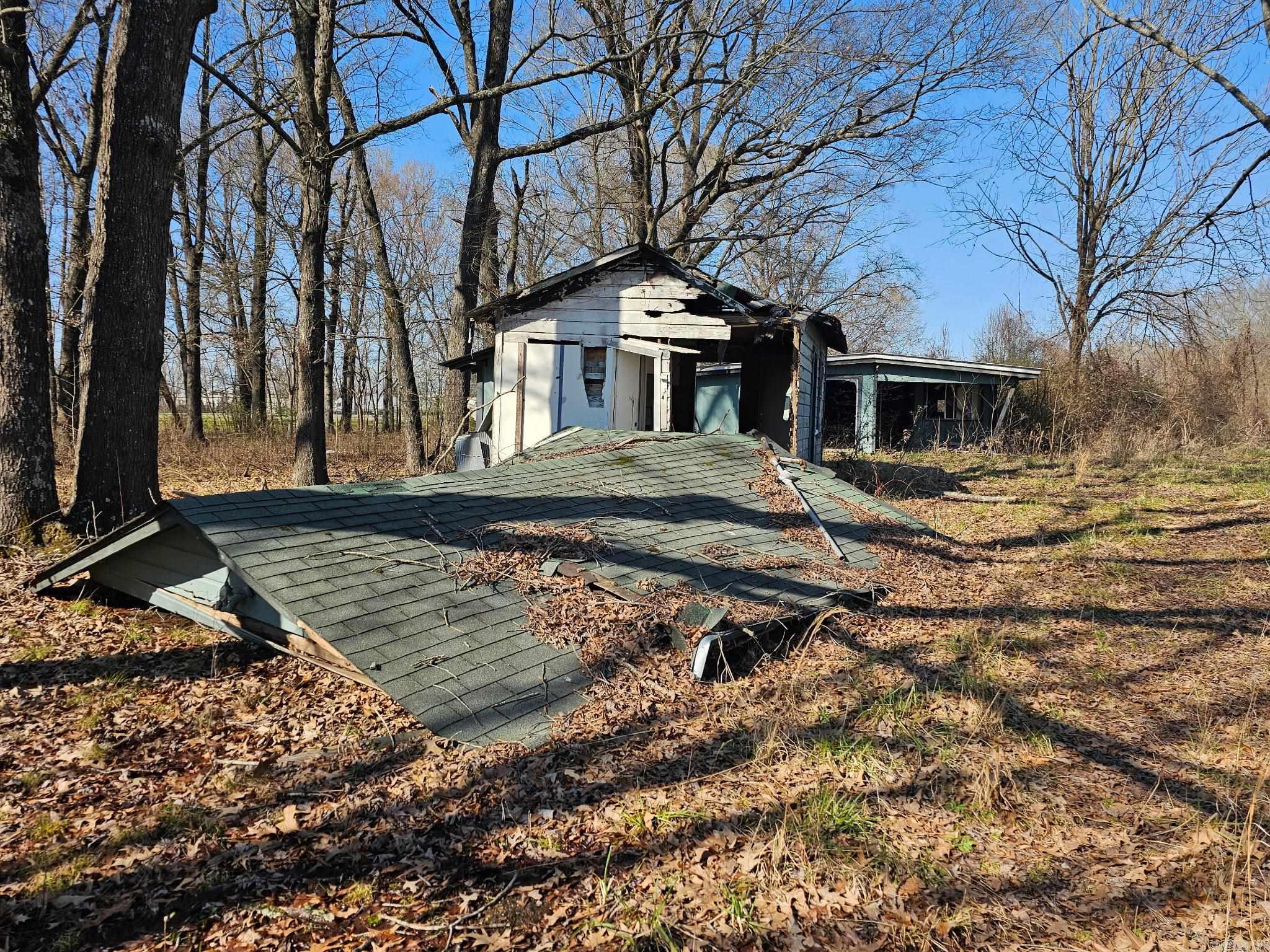 Metes & Bounds - Land