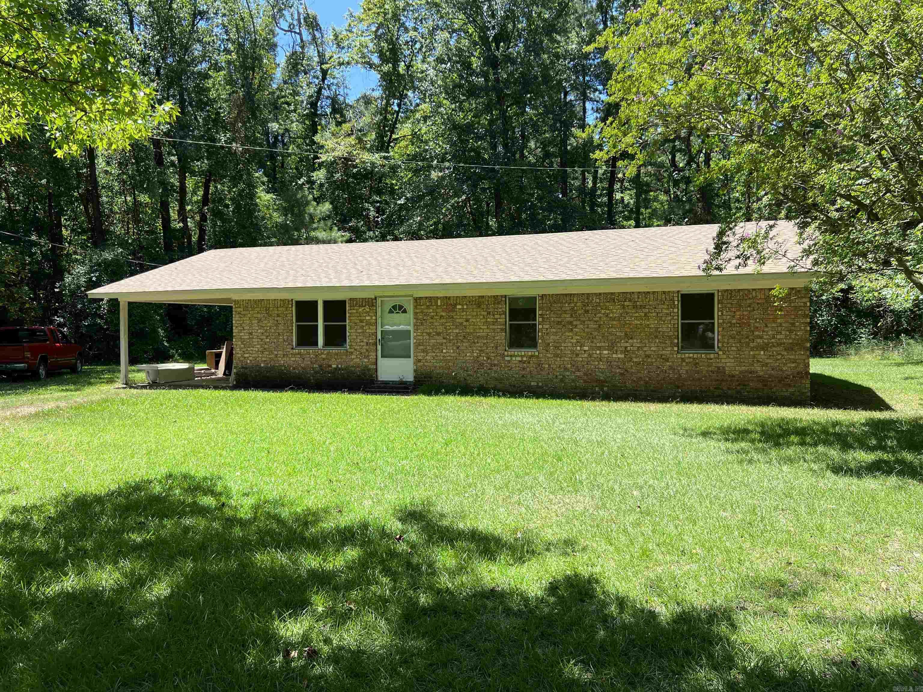 Great investment opportunity. Current owner has taken this brick home to the studs and added a new roof. Plans were to turn it in to a 3 bed 2 bath home. It sits on a large 1.01 acre lot and with a little investment would make a beautiful home place. Let’s go see it today!