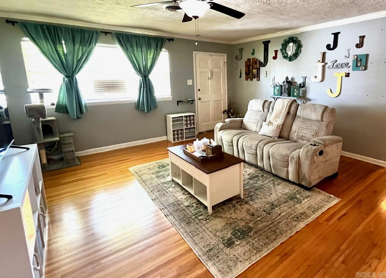 SHADY BROOK - Residential