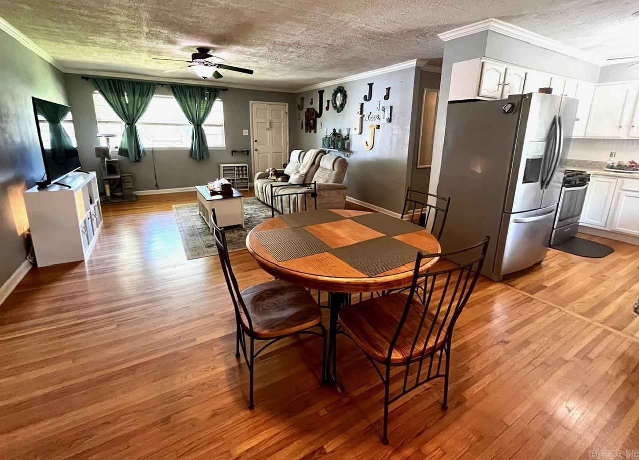 SHADY BROOK - Residential