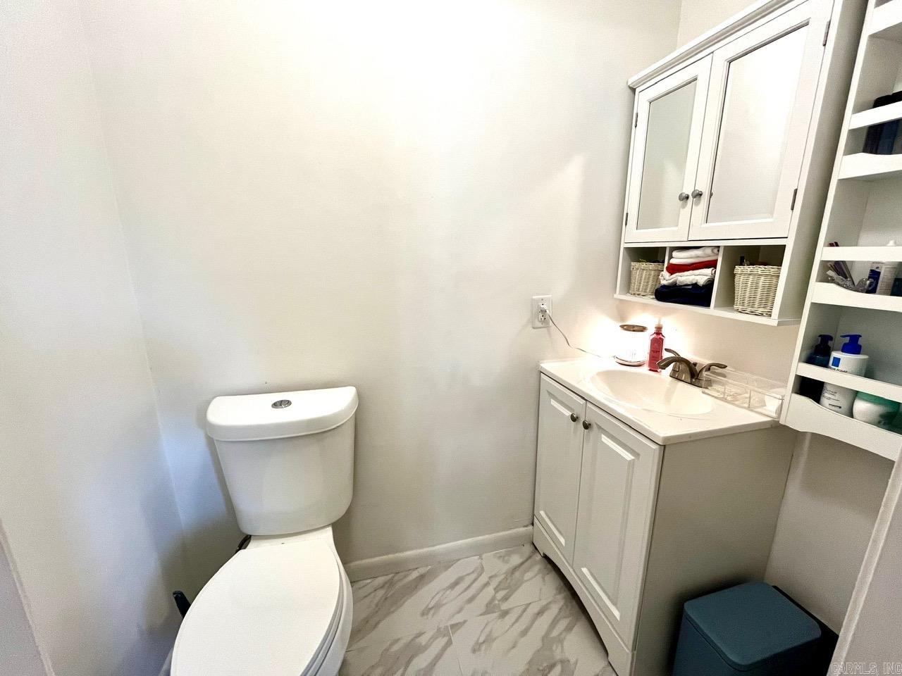 SHADY BROOK - Residential