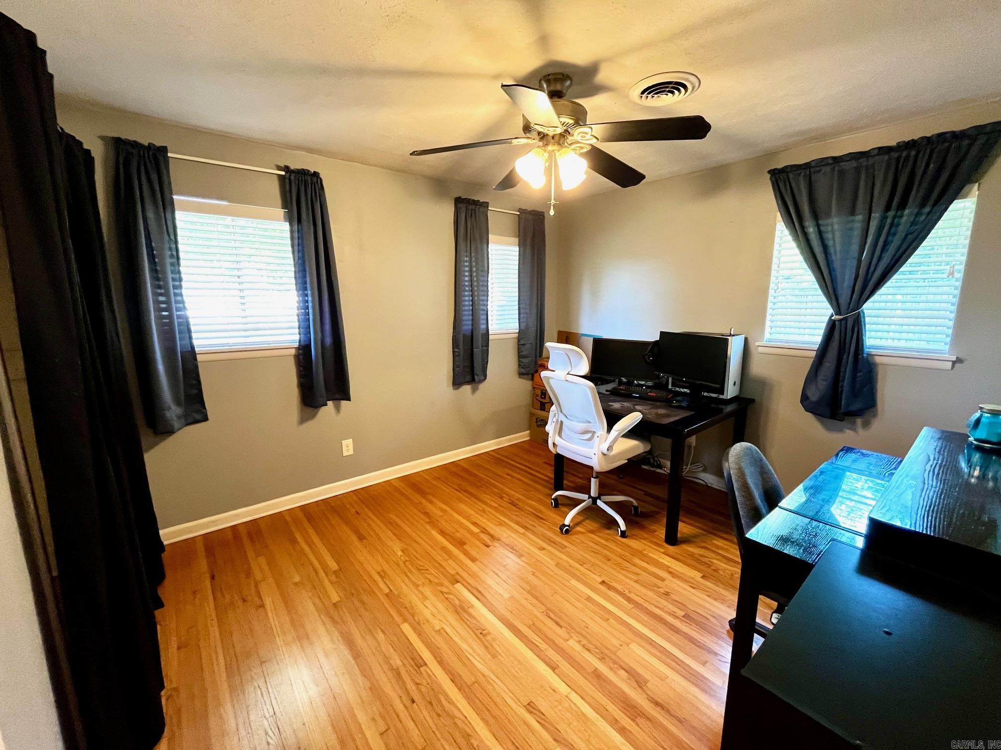 SHADY BROOK - Residential